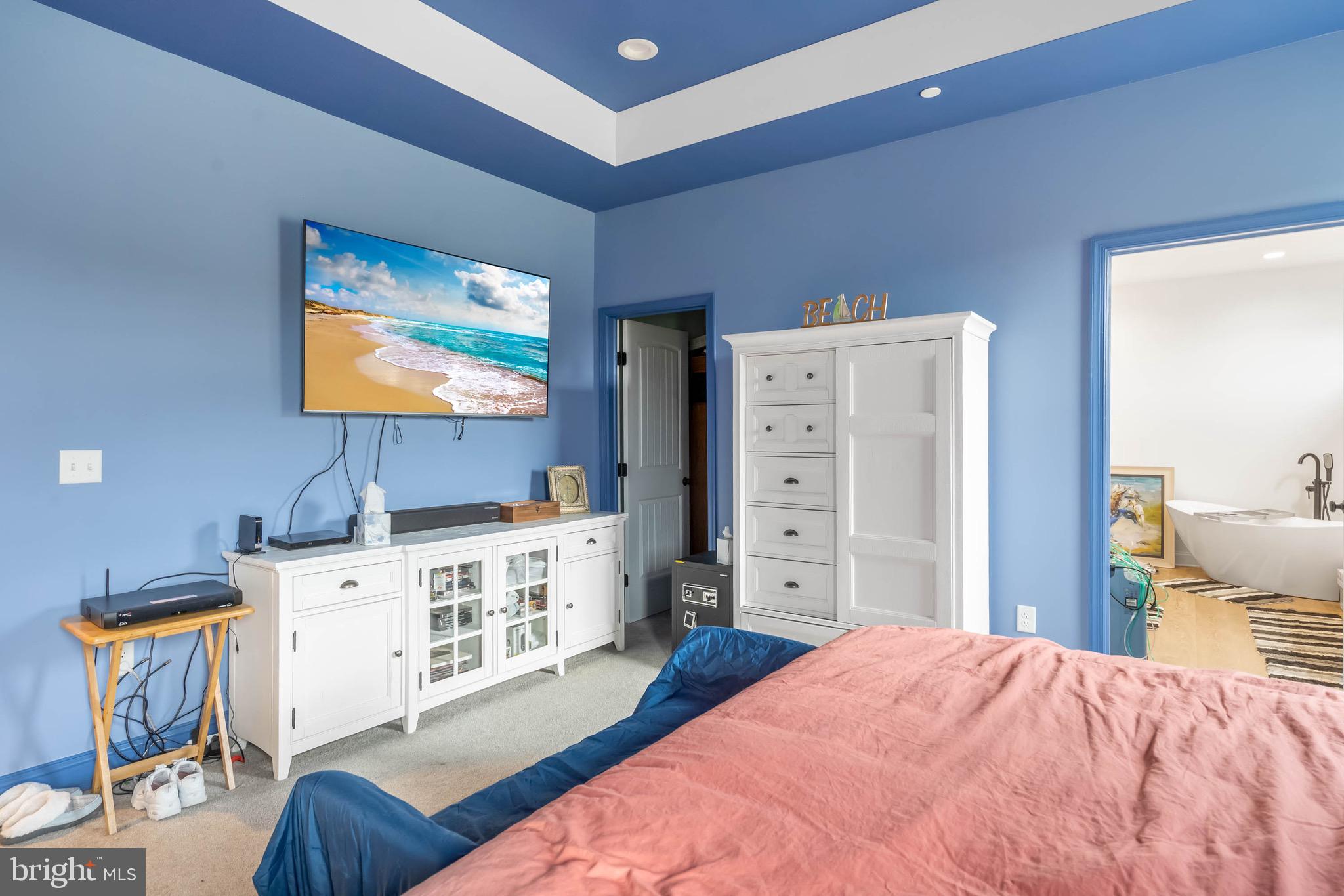 HOLIDAY HARBOR - Residential