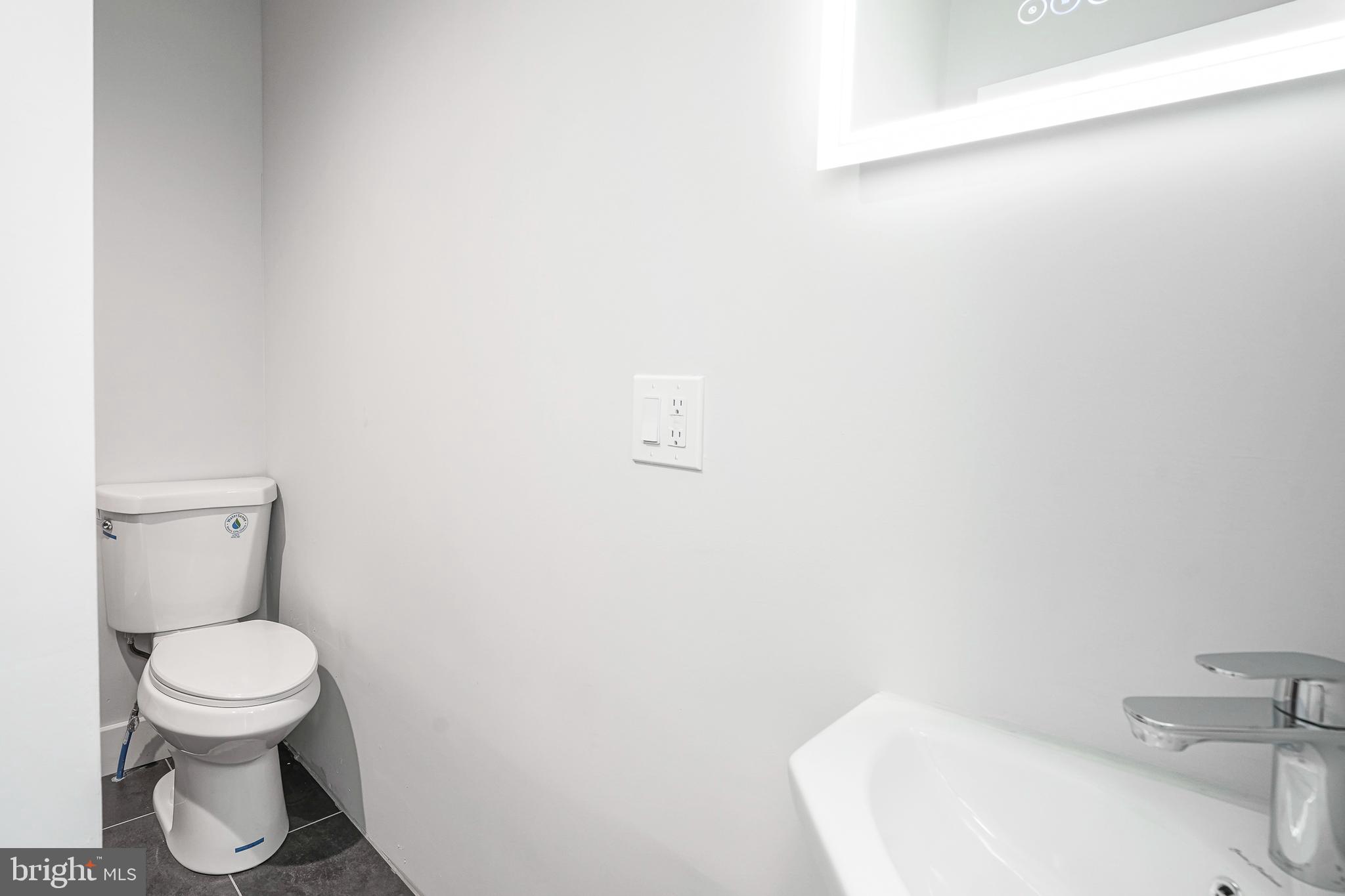 WEST PASSYUNK - Residential Lease