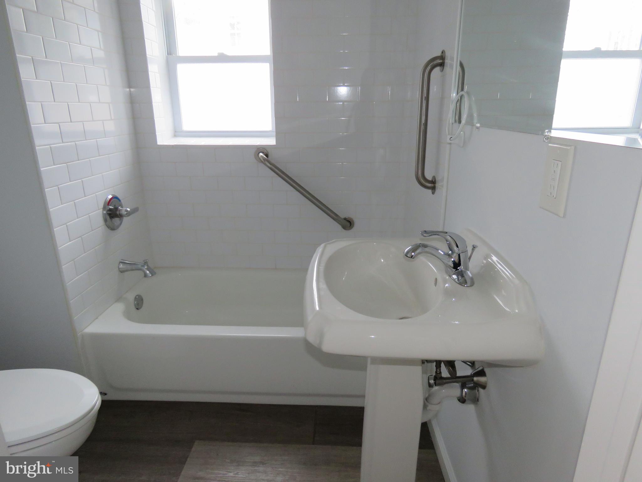 ANDALUSIA - Residential Lease