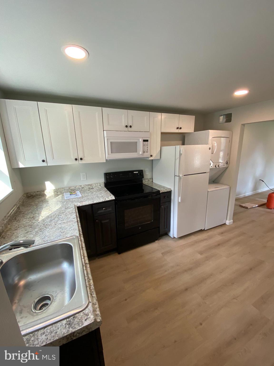 ANDALUSIA - Residential Lease