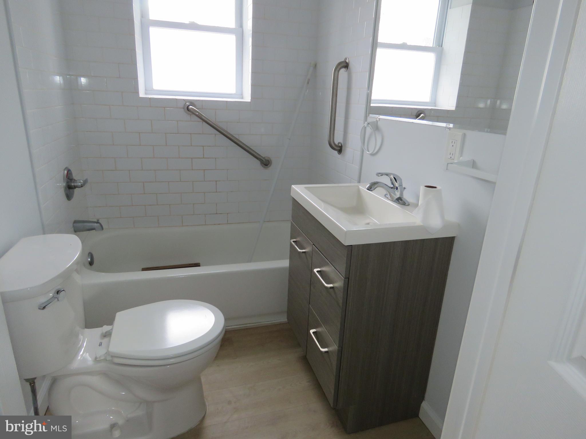 ANDALUSIA - Residential Lease