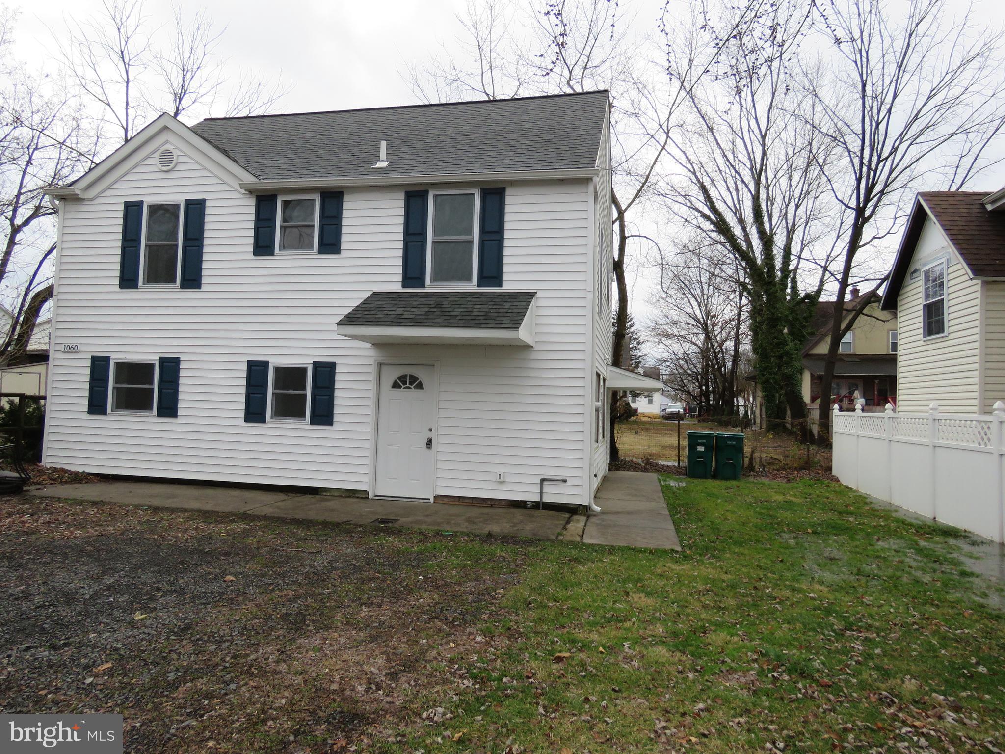 ANDALUSIA - Residential Lease