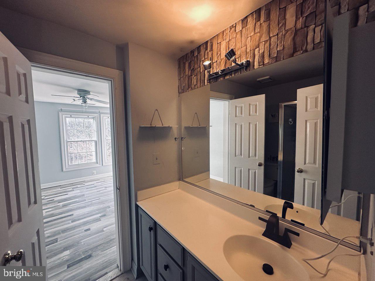 FAIRFIELD HOUSE - Residential Lease