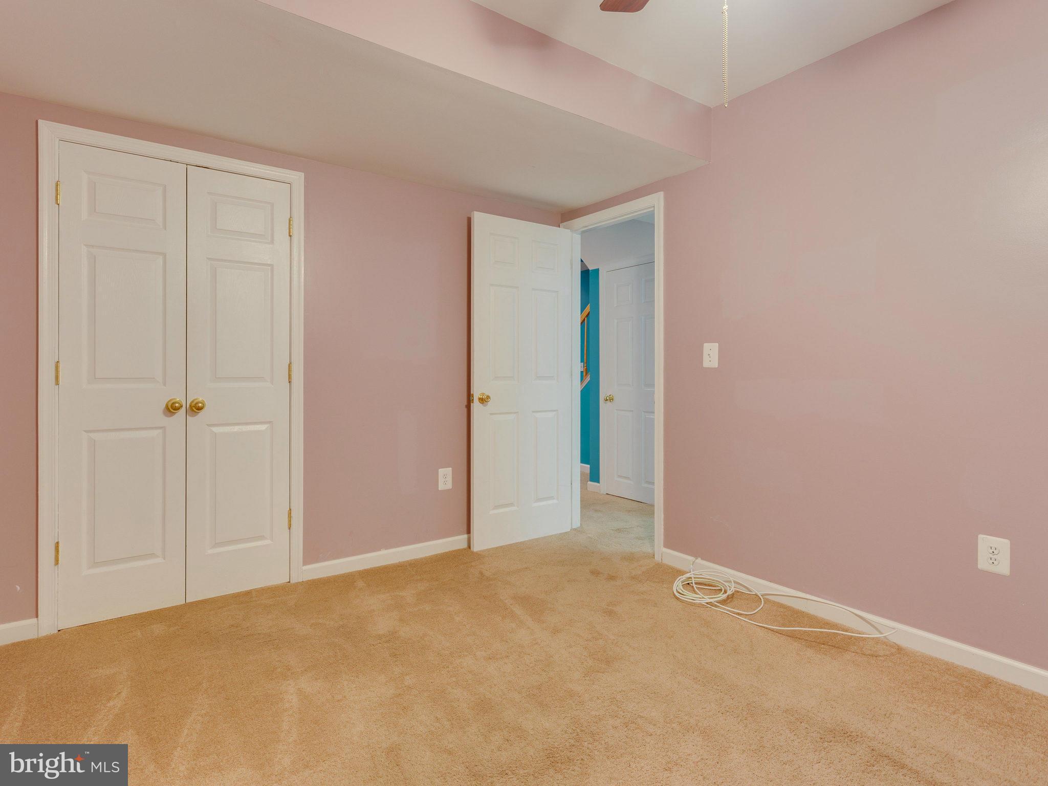 RIVER OAKS - Residential Lease