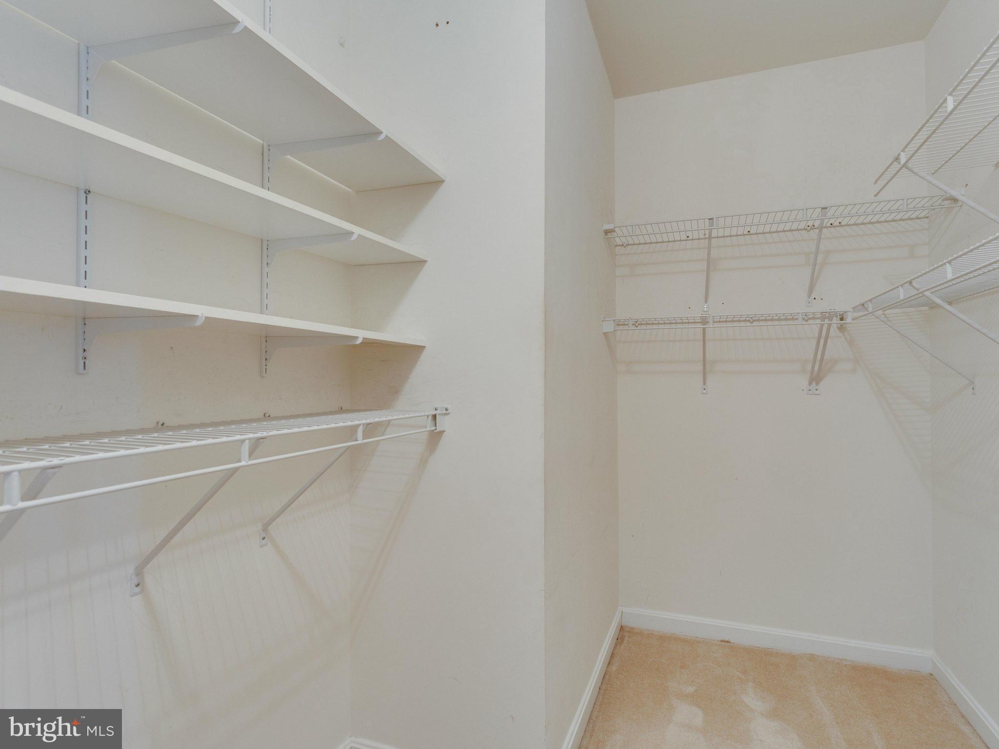 RIVER OAKS - Residential Lease