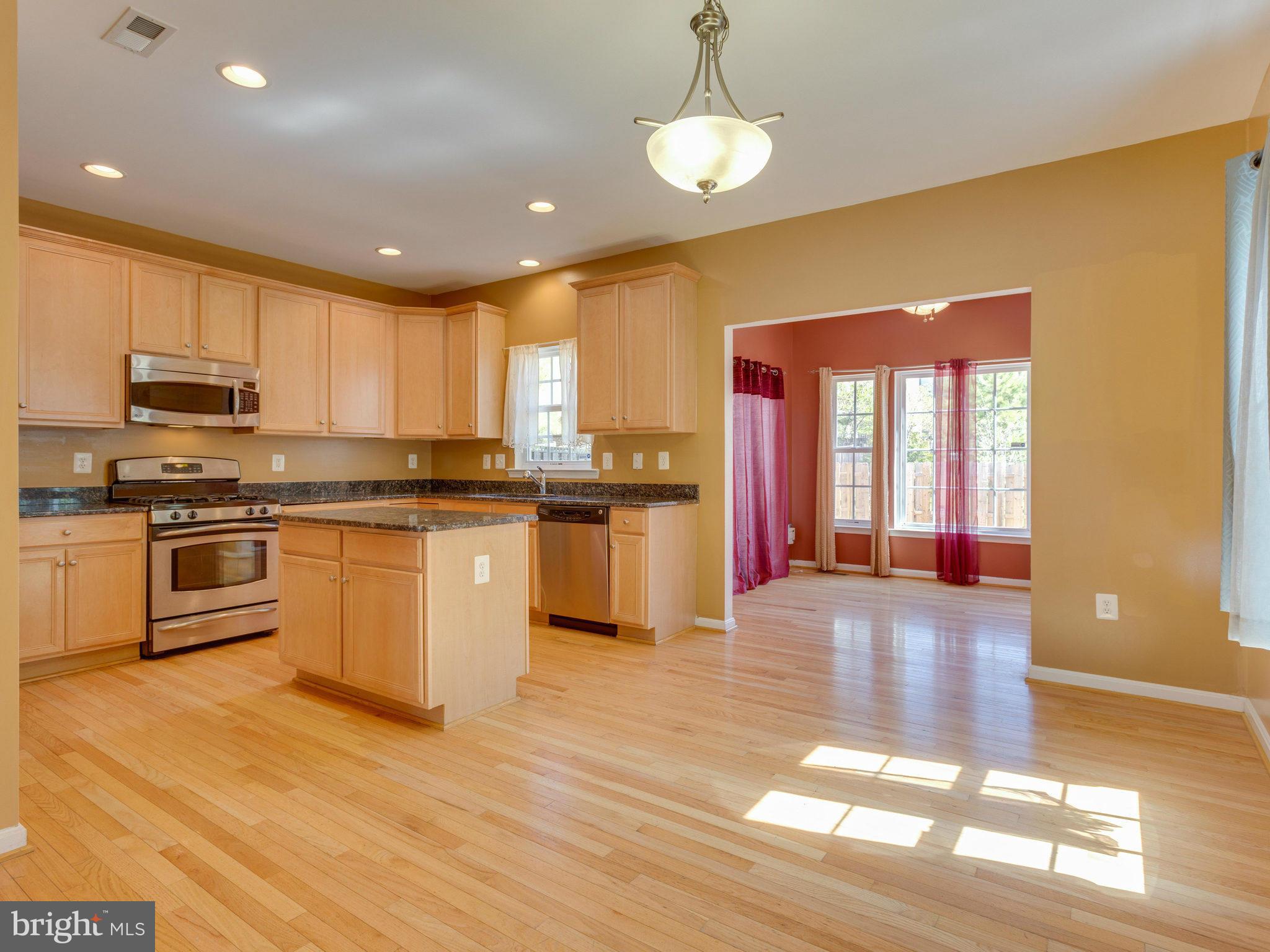 RIVER OAKS - Residential Lease