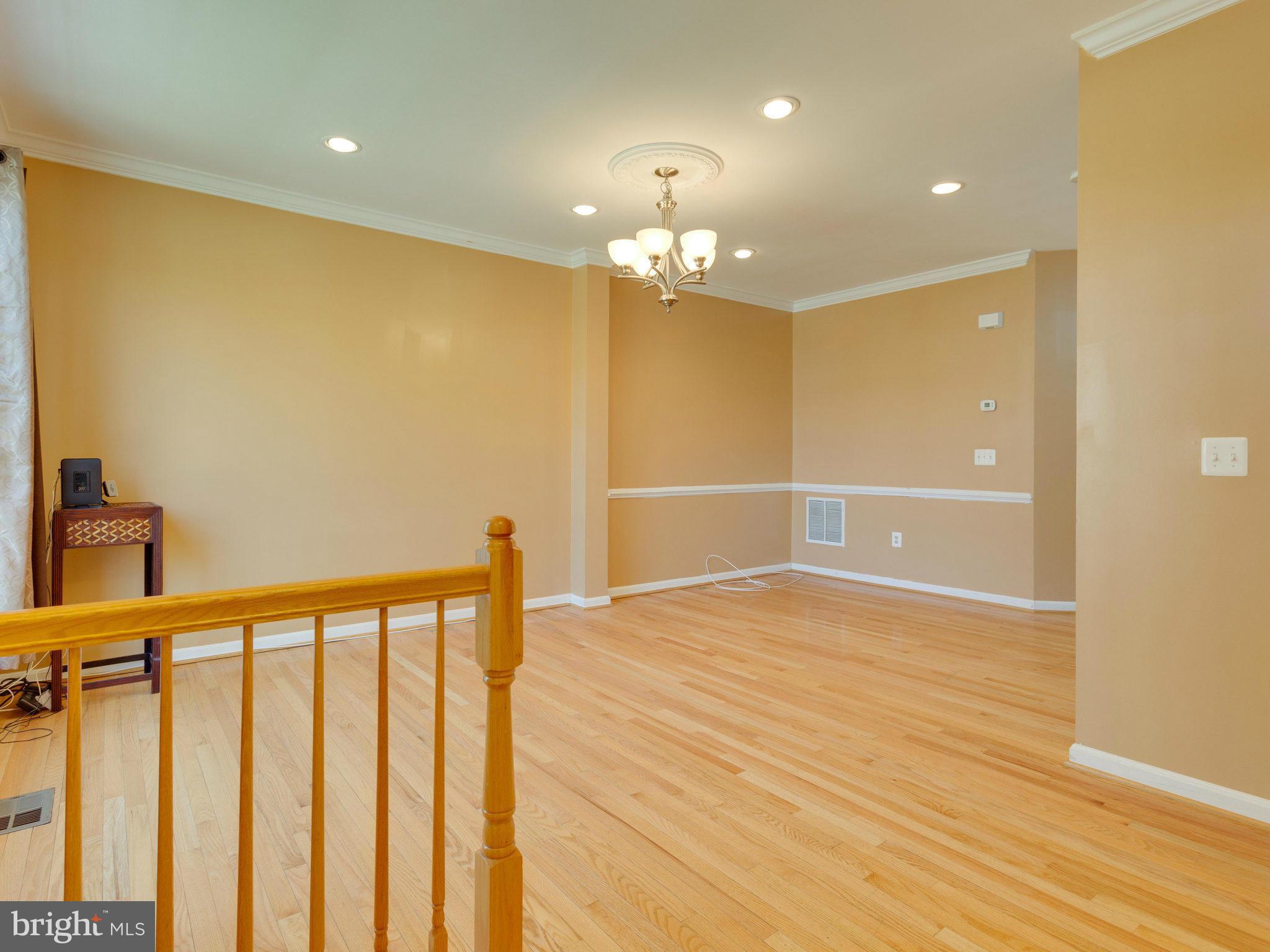 RIVER OAKS - Residential Lease