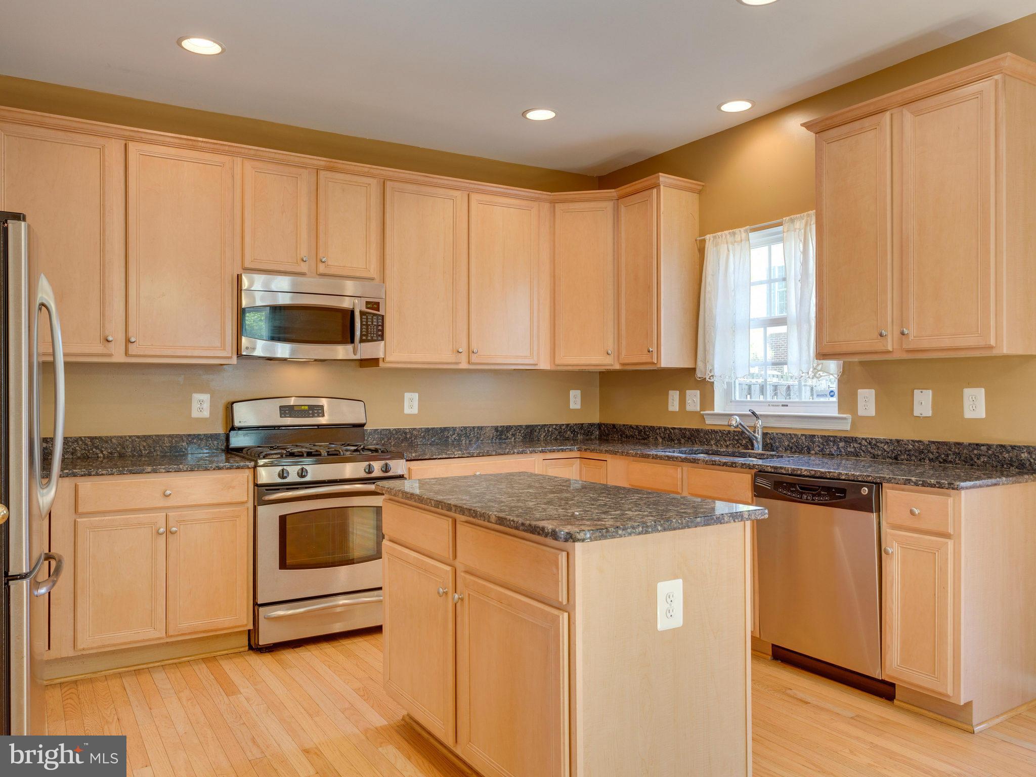 RIVER OAKS - Residential Lease