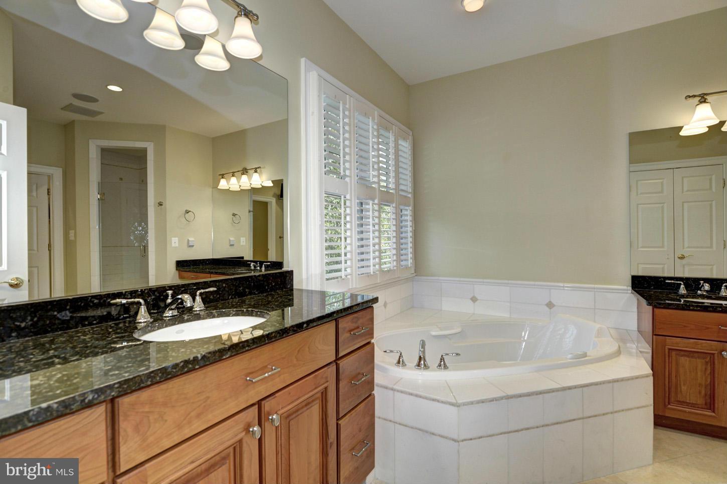 PROVIDENCE FOREST - Residential