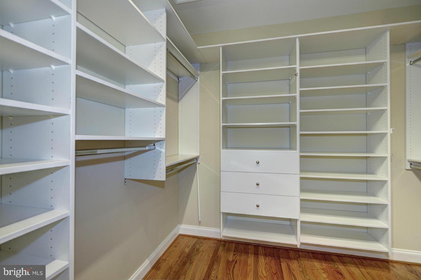 PROVIDENCE FOREST - Residential