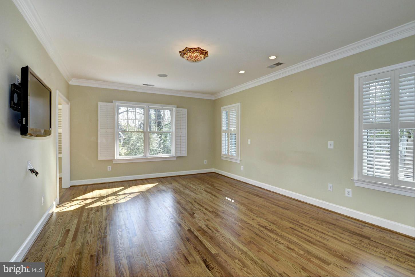 PROVIDENCE FOREST - Residential