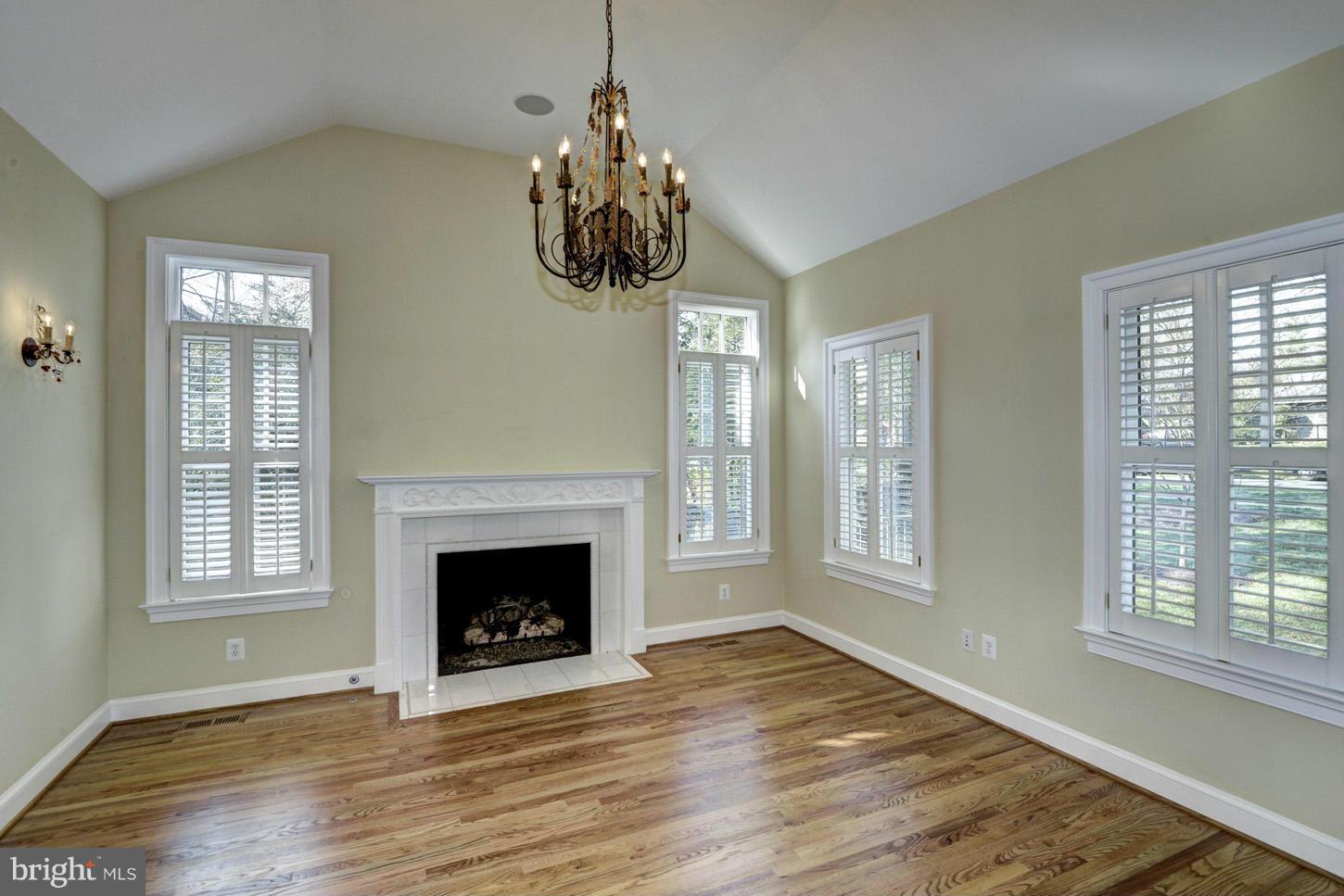 PROVIDENCE FOREST - Residential