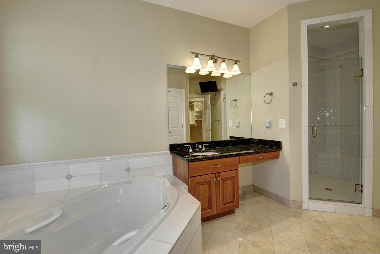 PROVIDENCE FOREST - Residential