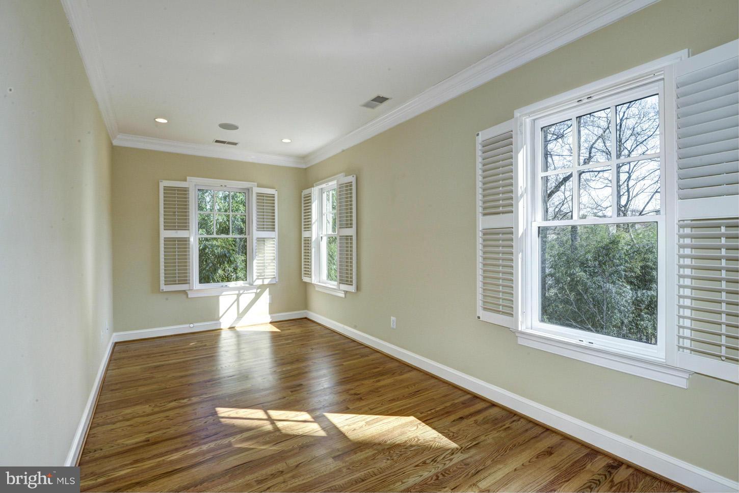 PROVIDENCE FOREST - Residential