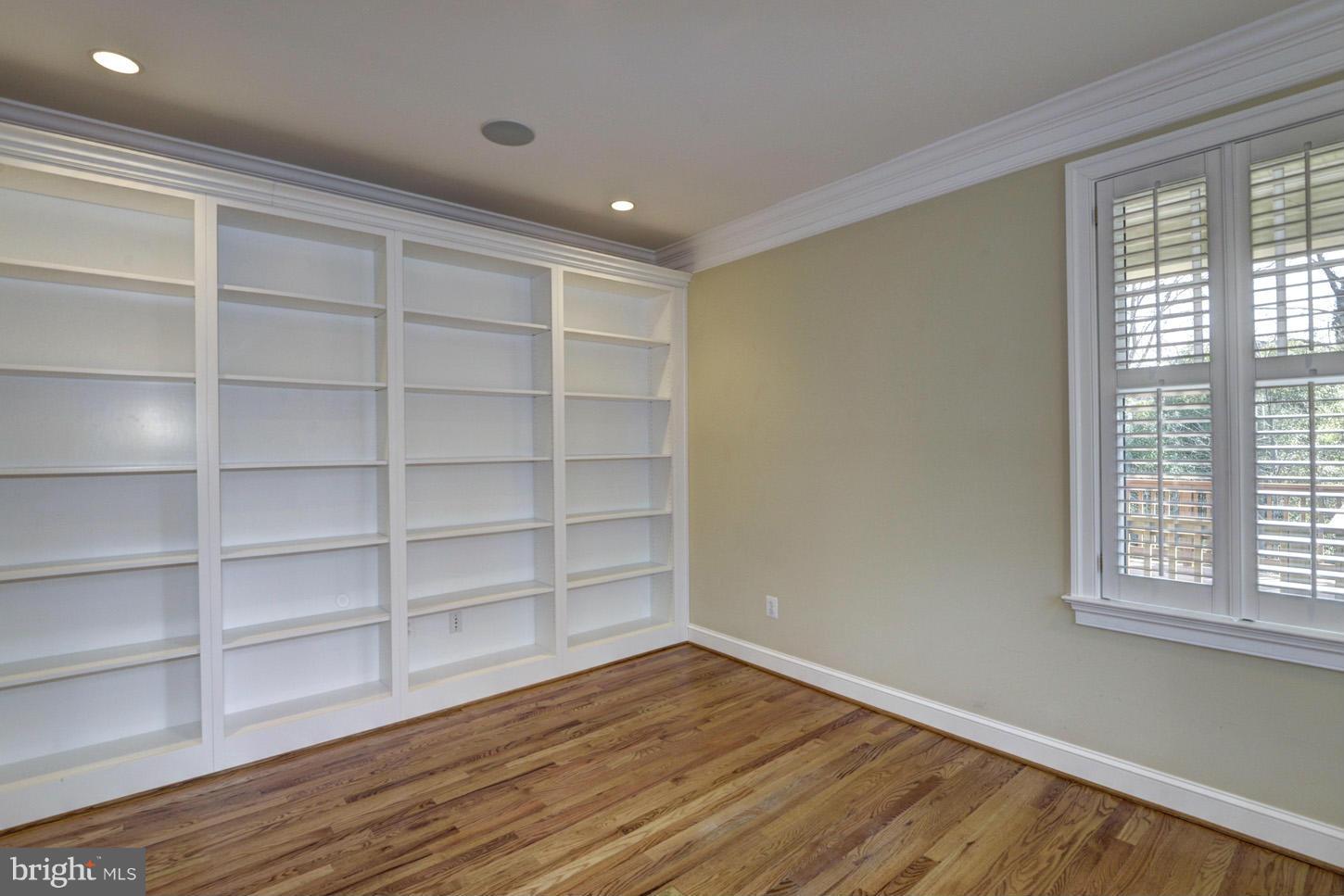 PROVIDENCE FOREST - Residential