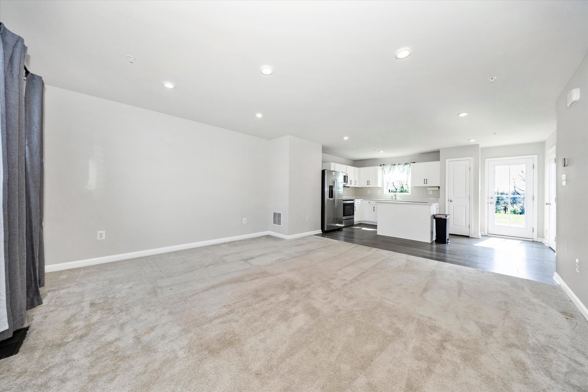 GAVER MEADOWS - Residential