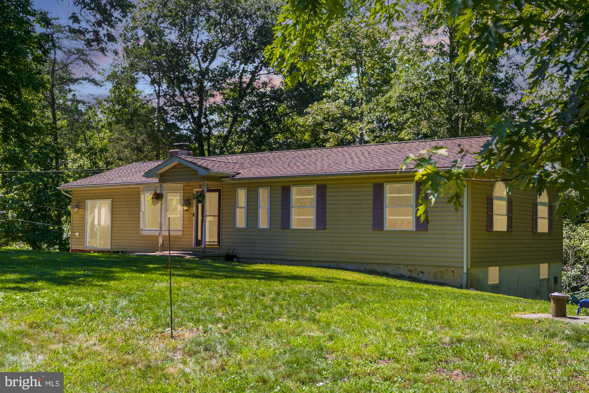 148 SIGNAL HILL LANE