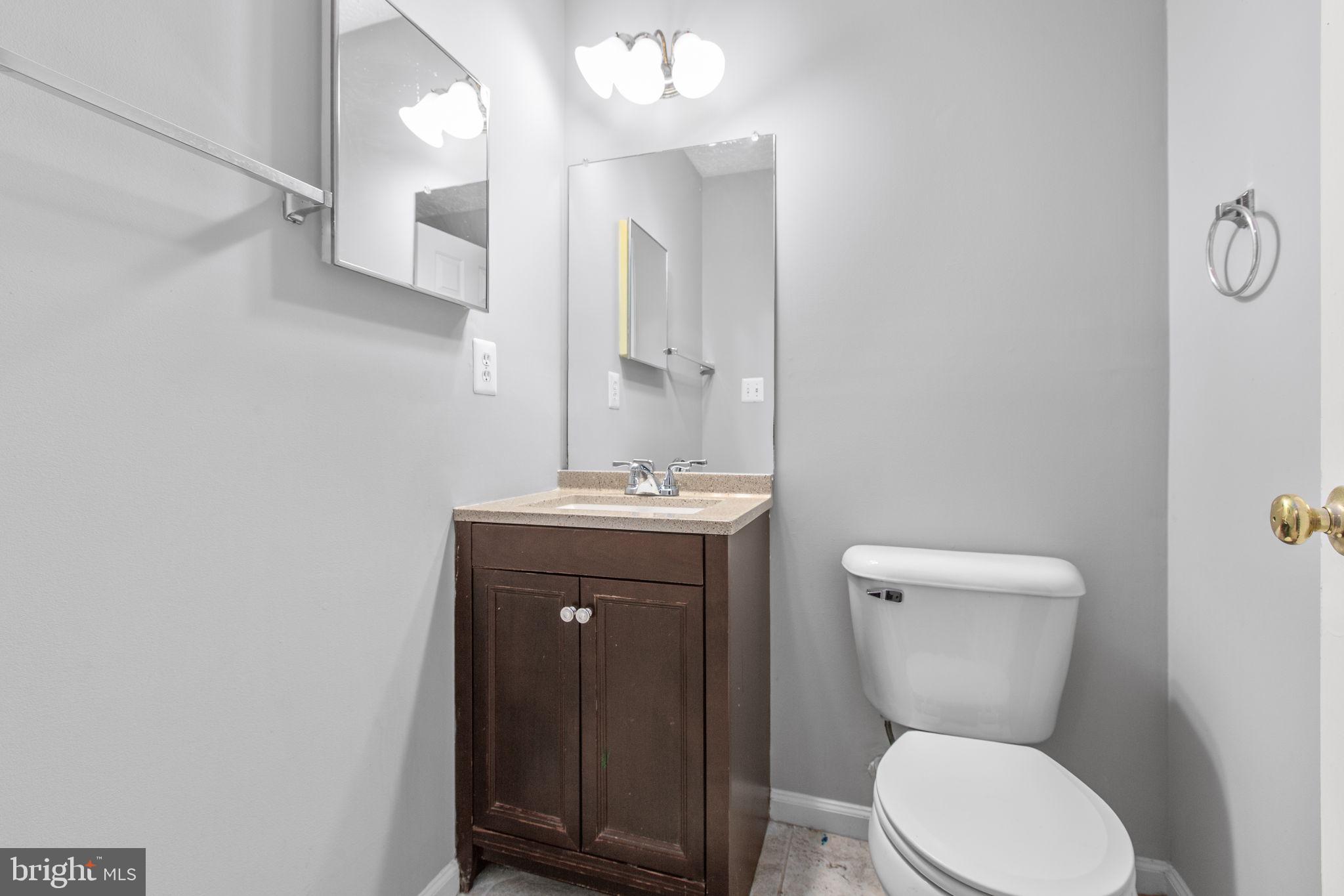 LAFAYETTE VILLAGE - Residential