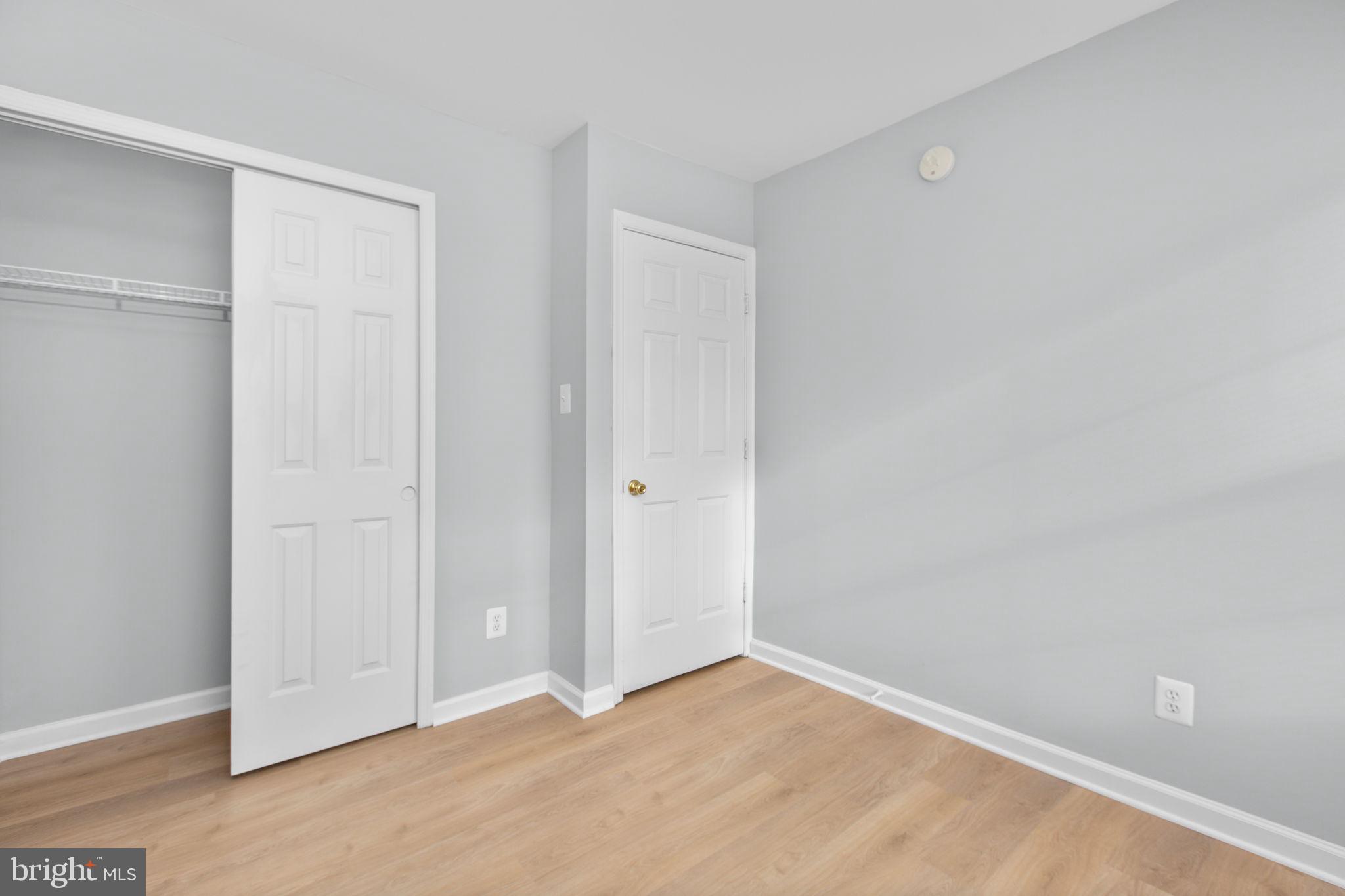 LAFAYETTE VILLAGE - Residential