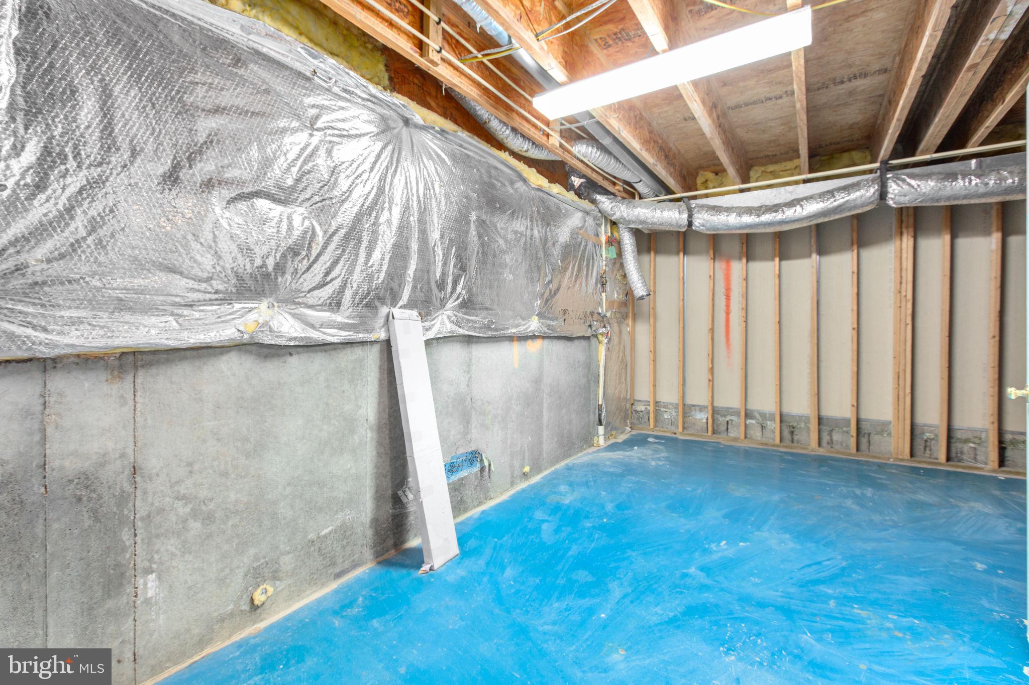 LAFAYETTE VILLAGE - Residential