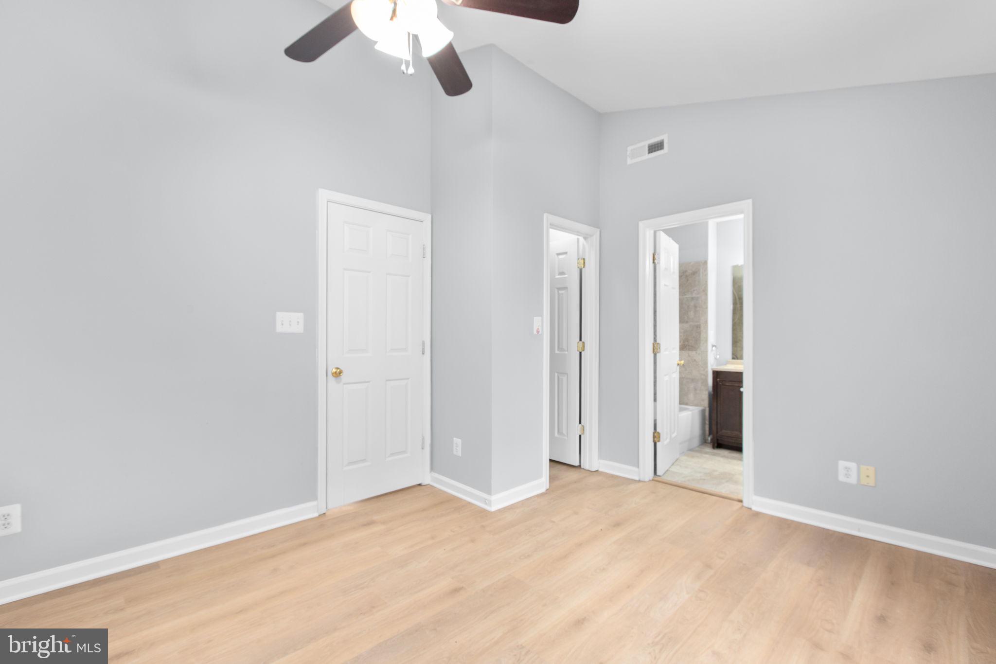 LAFAYETTE VILLAGE - Residential