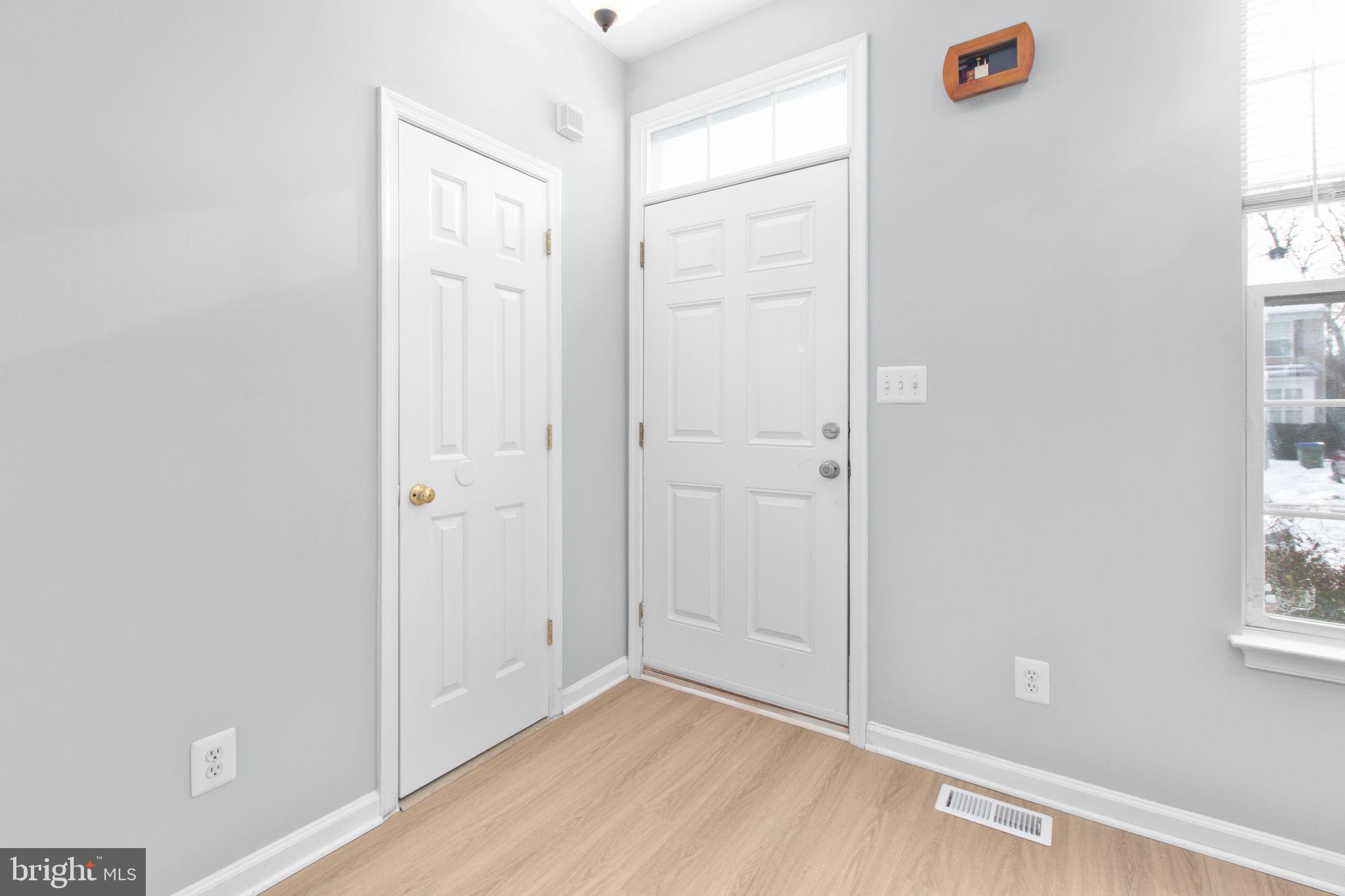 LAFAYETTE VILLAGE - Residential