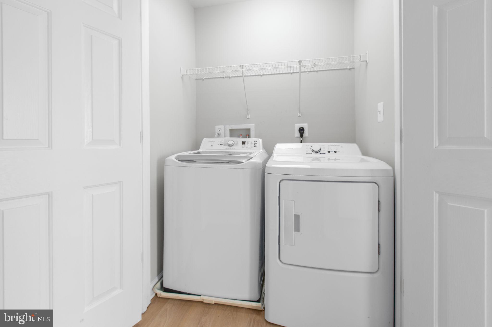 LAFAYETTE VILLAGE - Residential