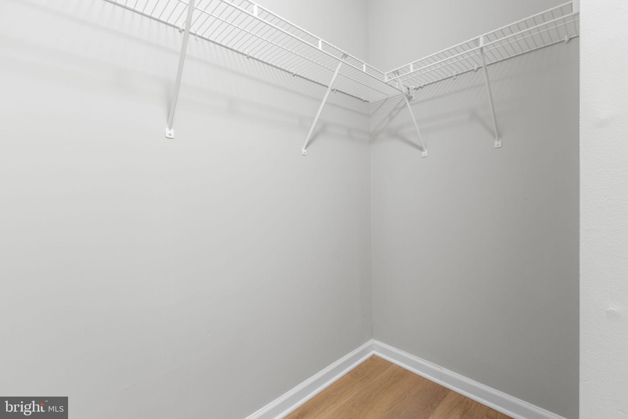 LAFAYETTE VILLAGE - Residential