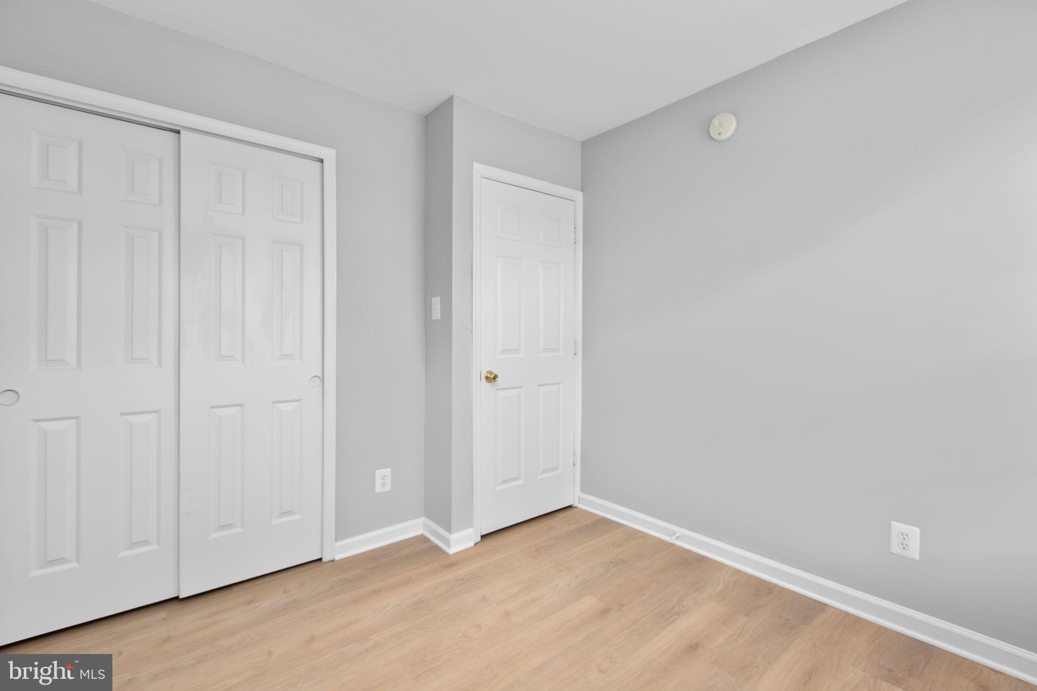 LAFAYETTE VILLAGE - Residential