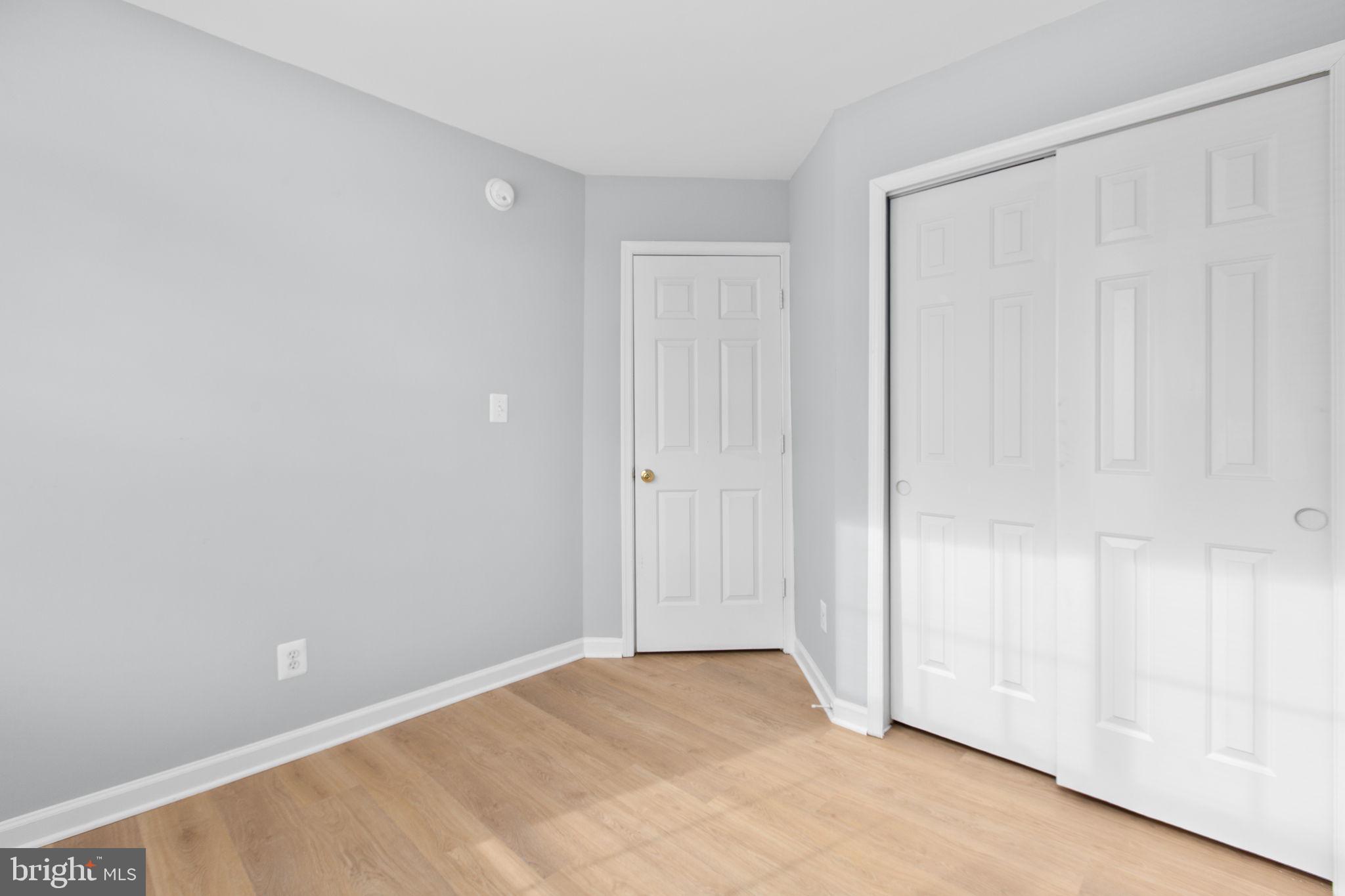 LAFAYETTE VILLAGE - Residential