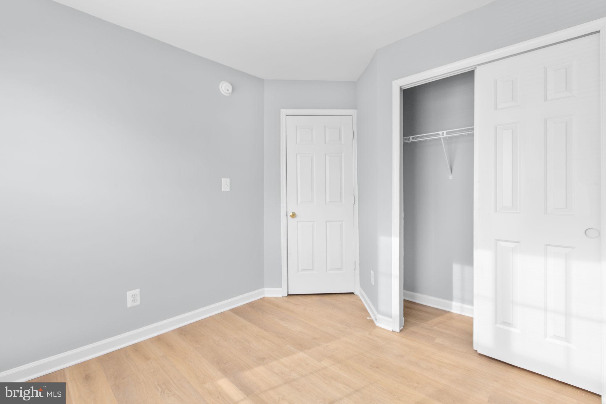 LAFAYETTE VILLAGE - Residential