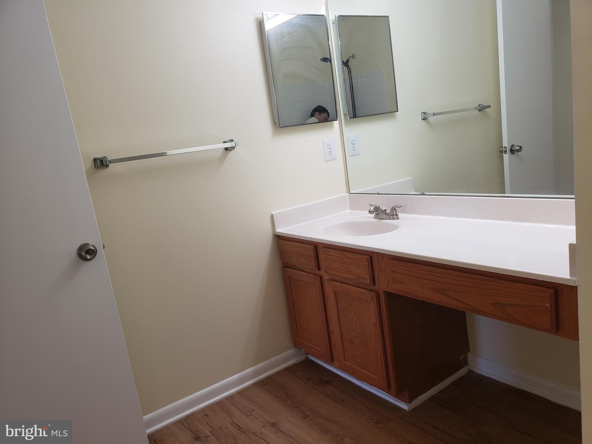 ODEND HAL - Residential Lease