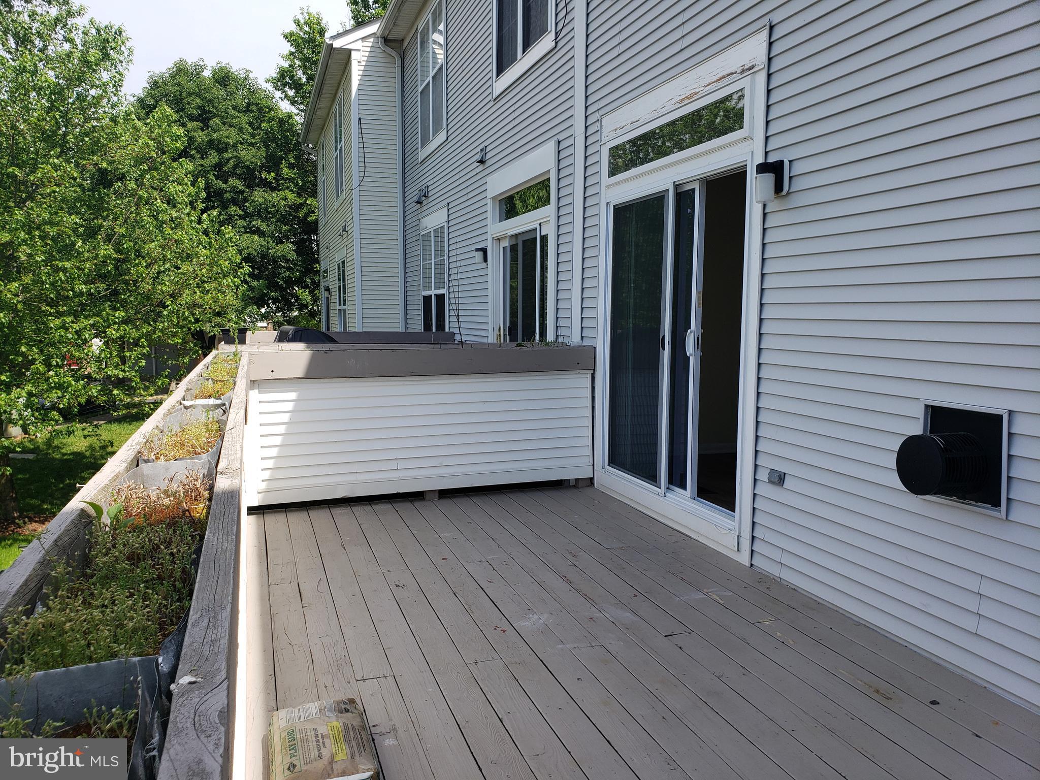 ODEND HAL - Residential Lease