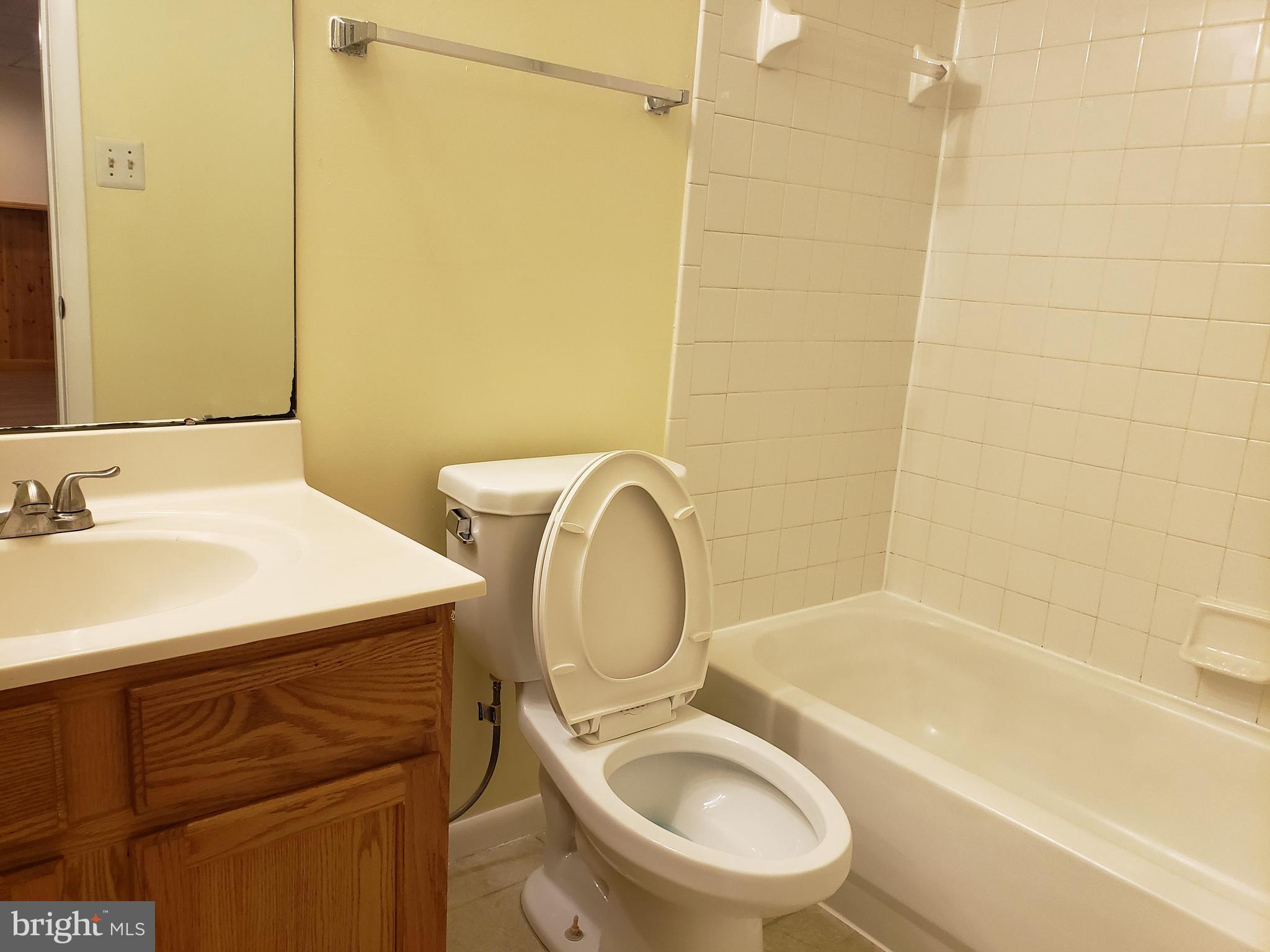 ODEND HAL - Residential Lease