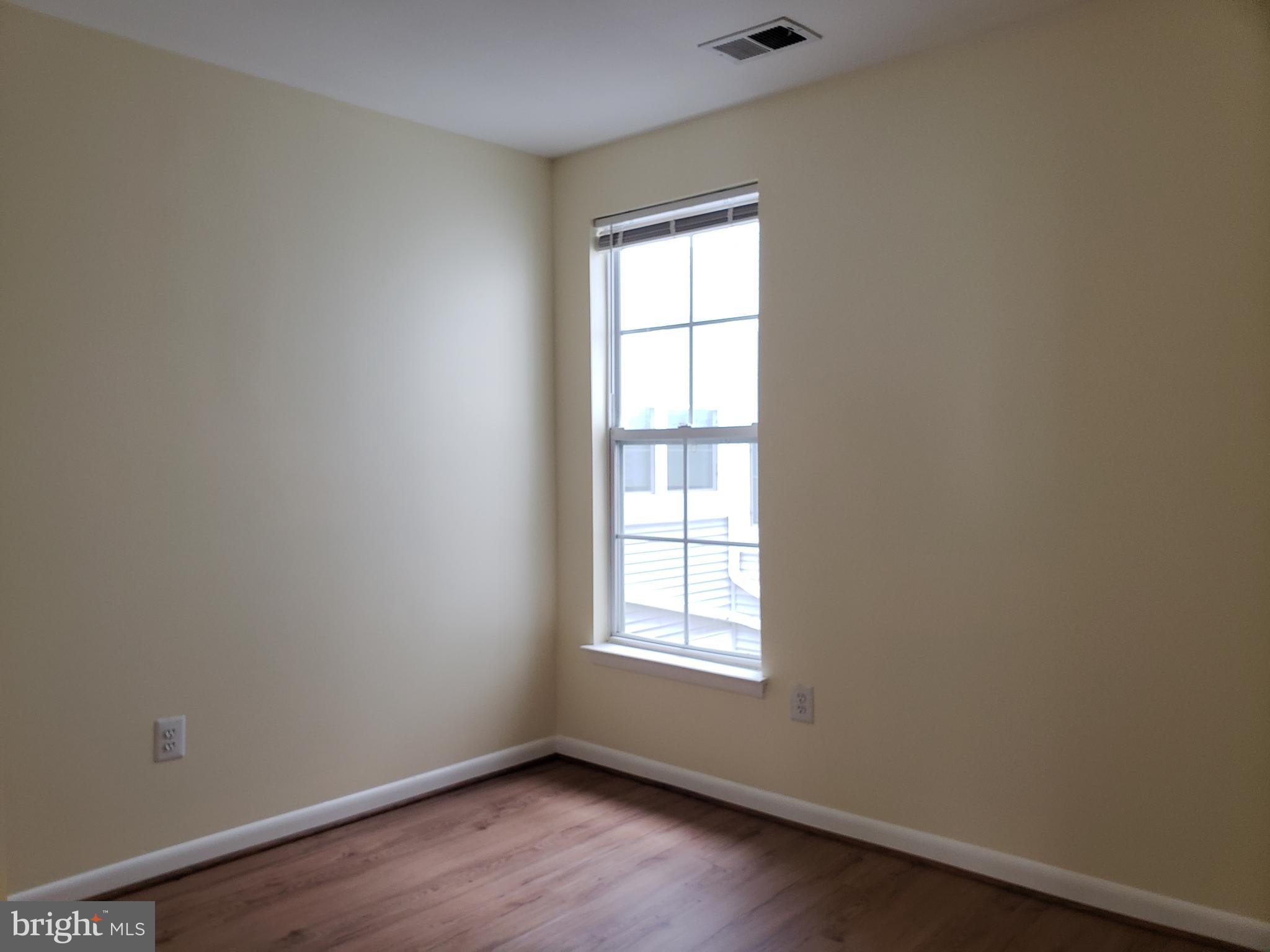 ODEND HAL - Residential Lease