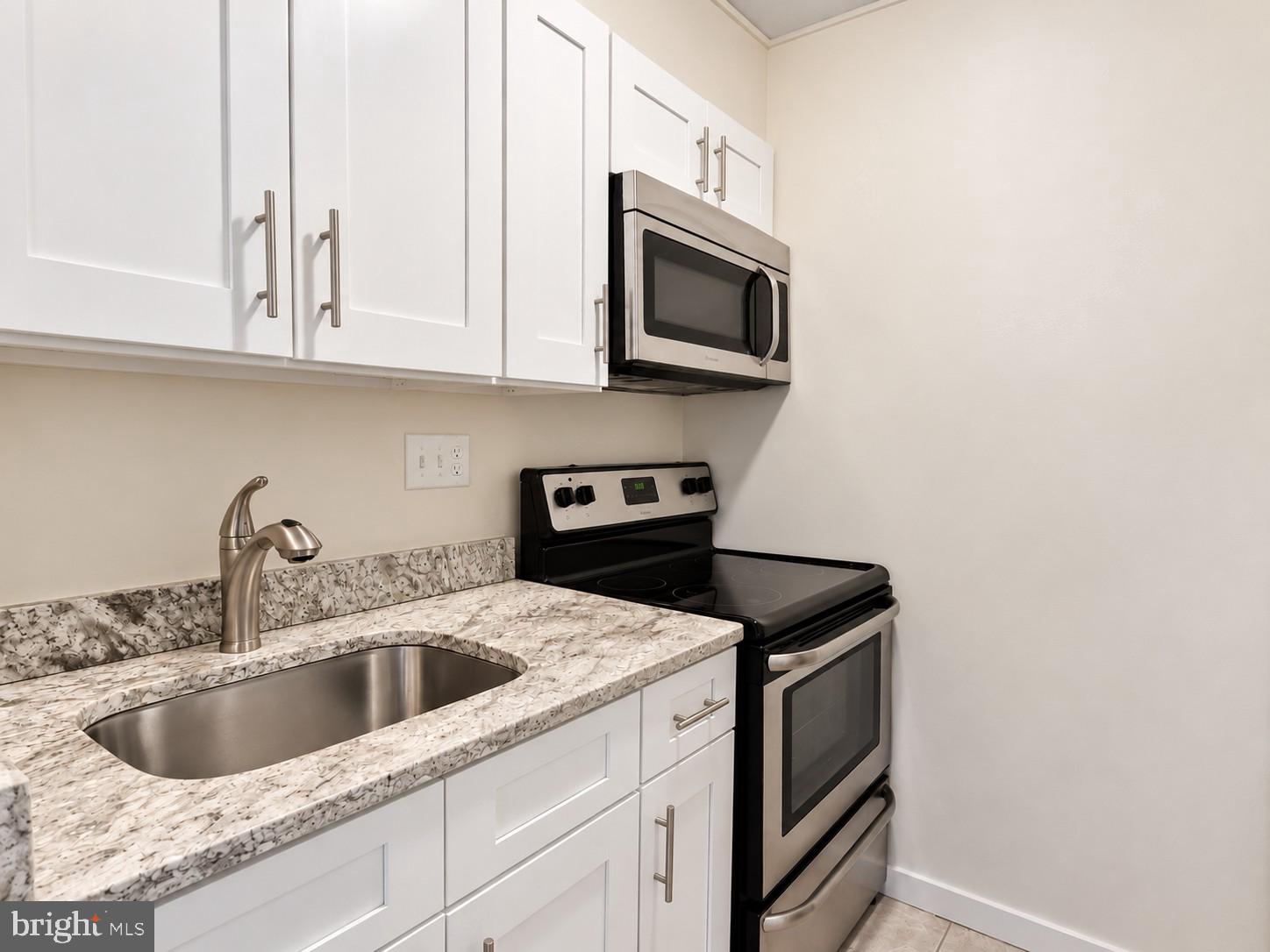 224 W RITTENHOUSE SQUARE 30 2103