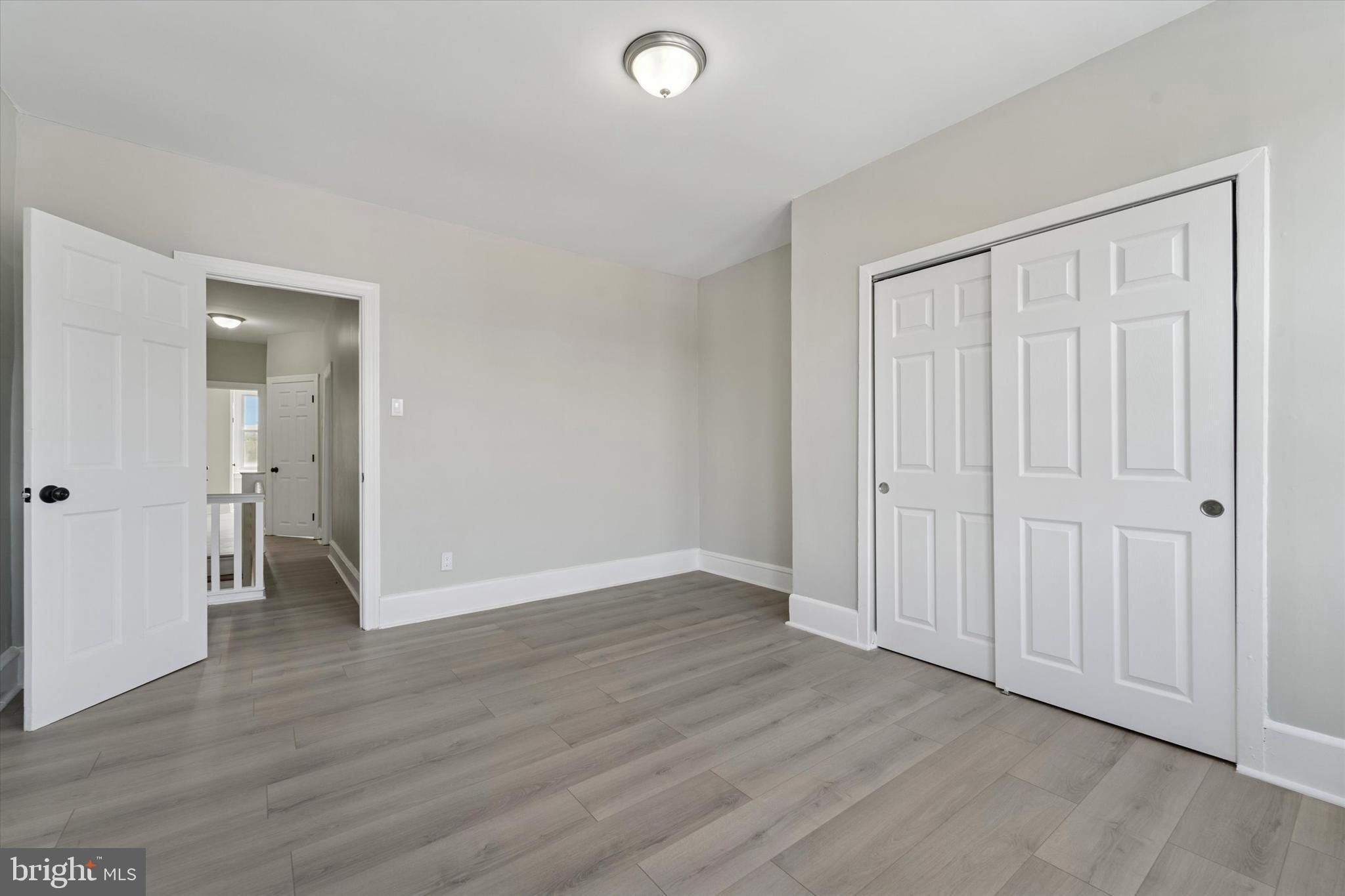 KENSINGTON - Residential