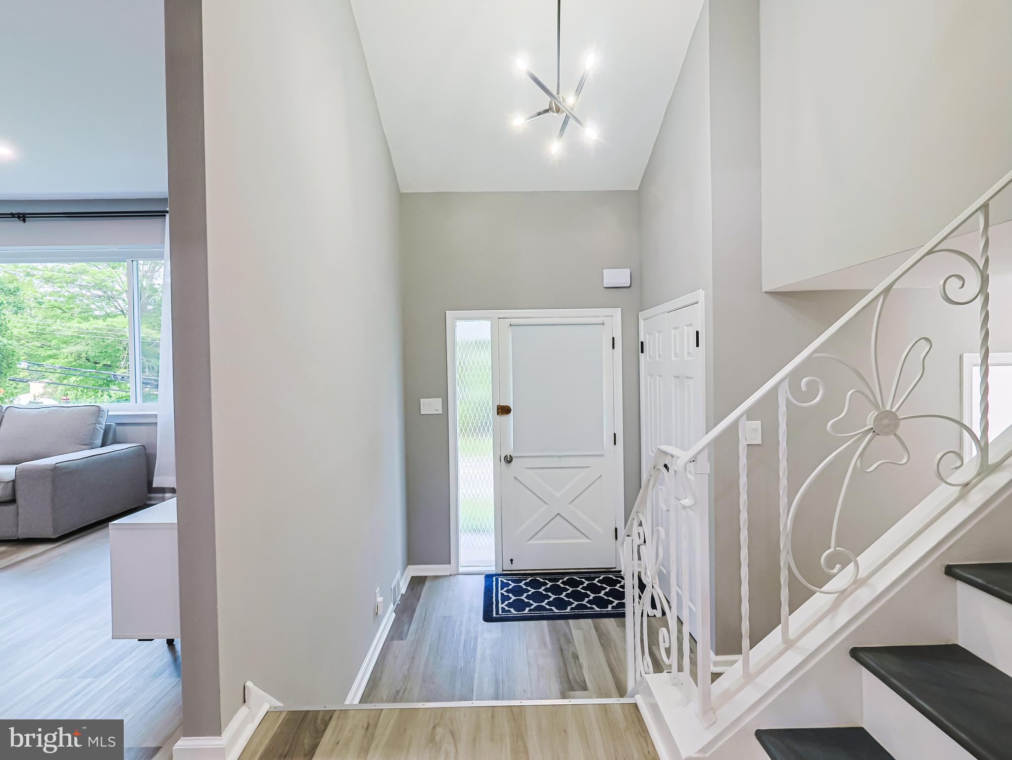 MEADOWBROOK - Residential