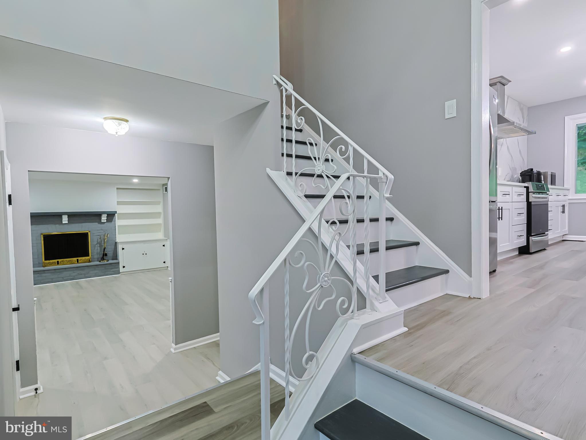 MEADOWBROOK - Residential