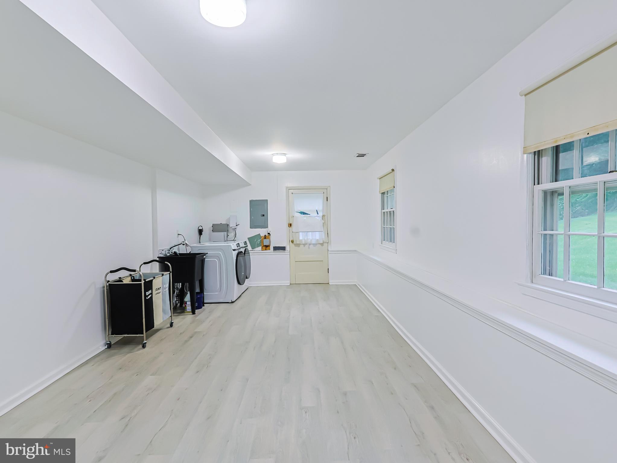 MEADOWBROOK - Residential