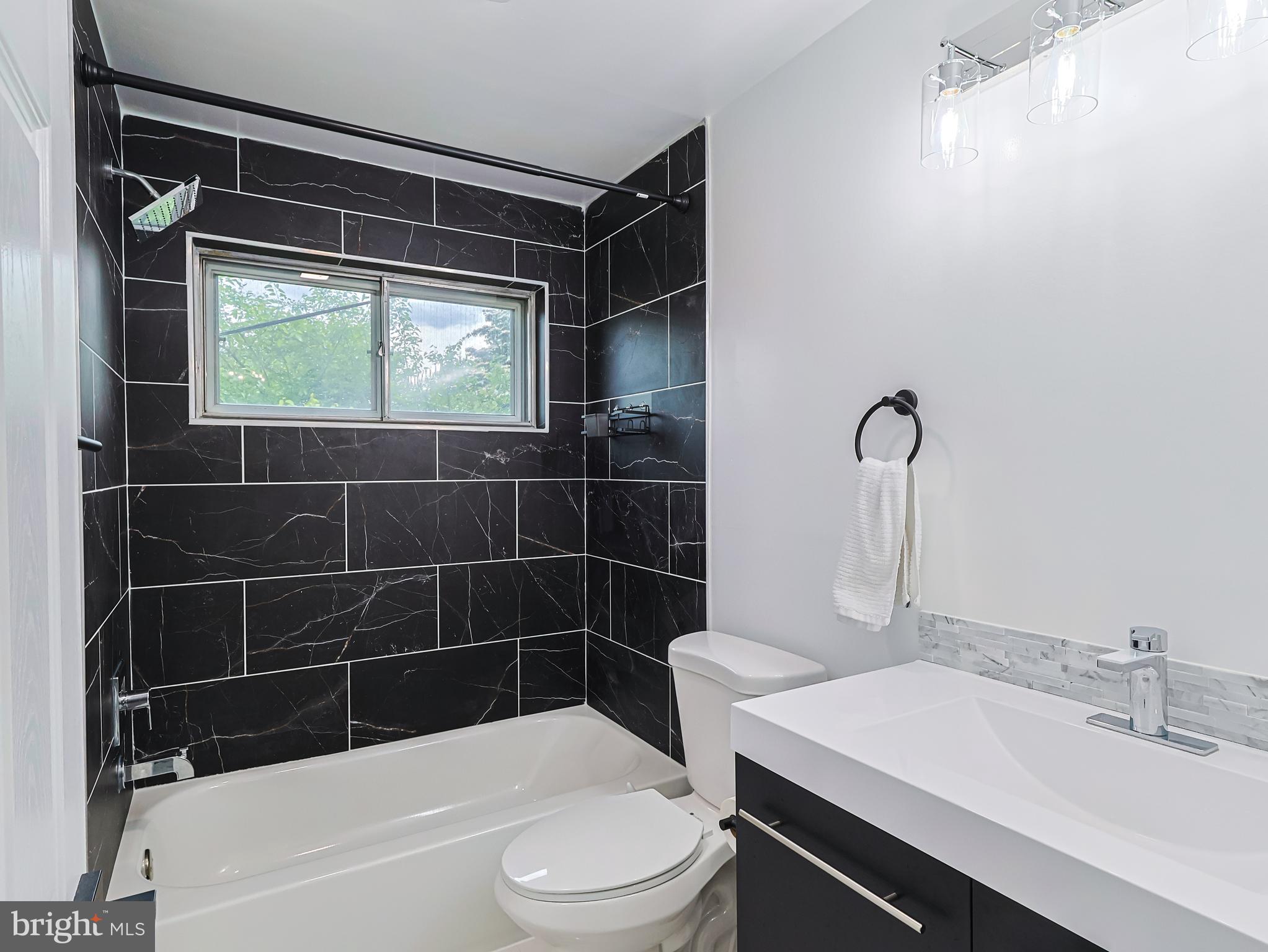 MEADOWBROOK - Residential