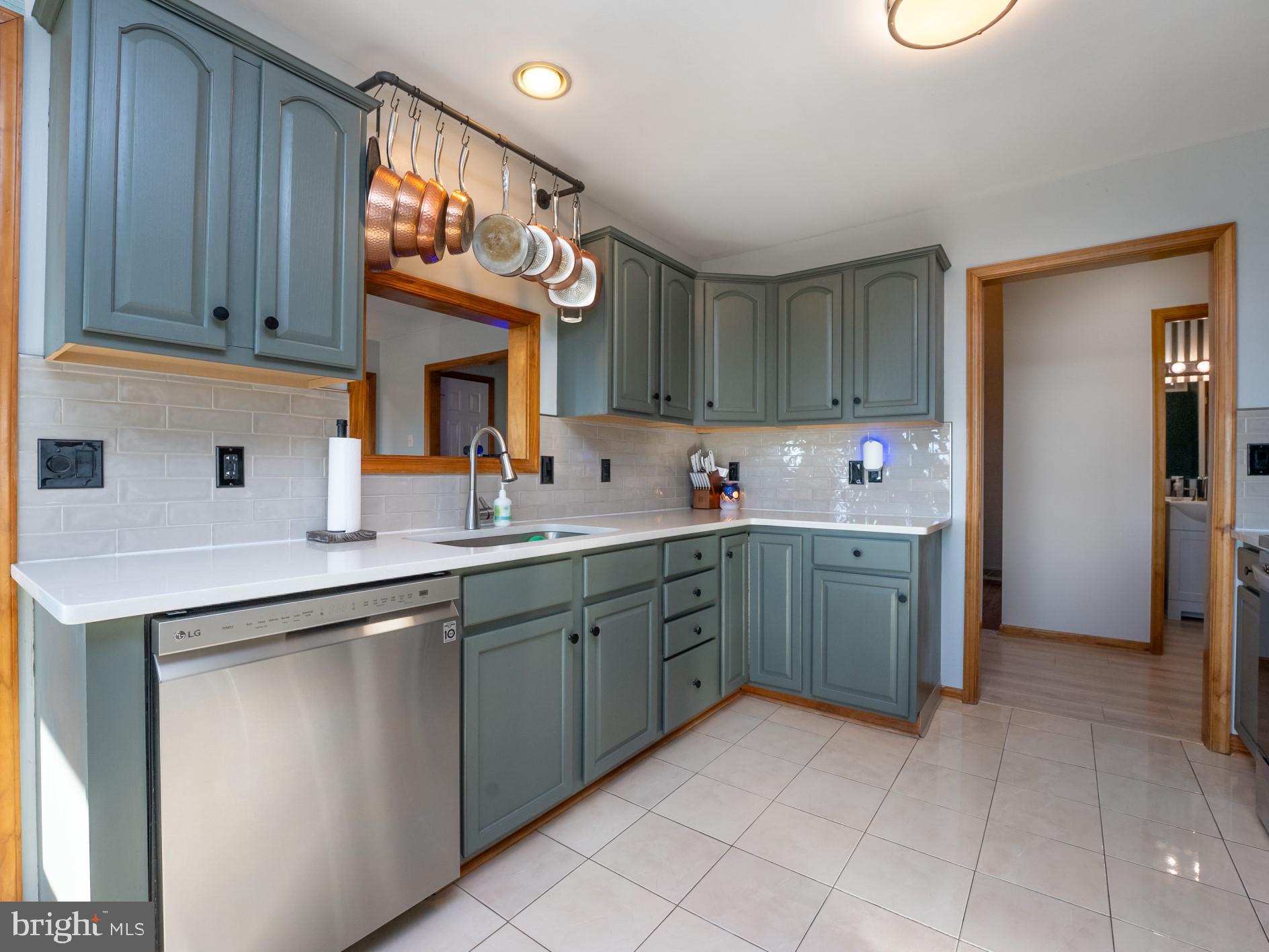 CARMACK COURT - Residential