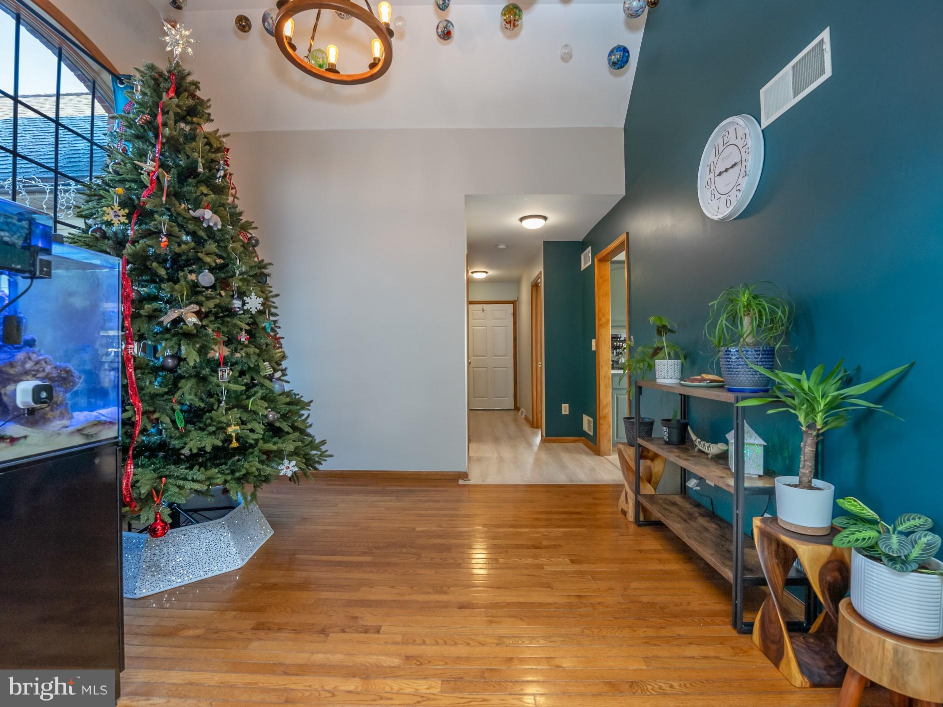 CARMACK COURT - Residential