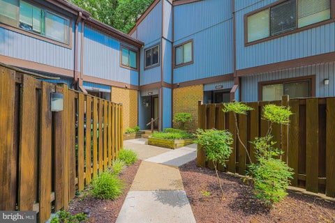 Condo For Sale - 6343 Red Cedar Place<br/> Baltimore City County, BALTIMORE, MD 21209