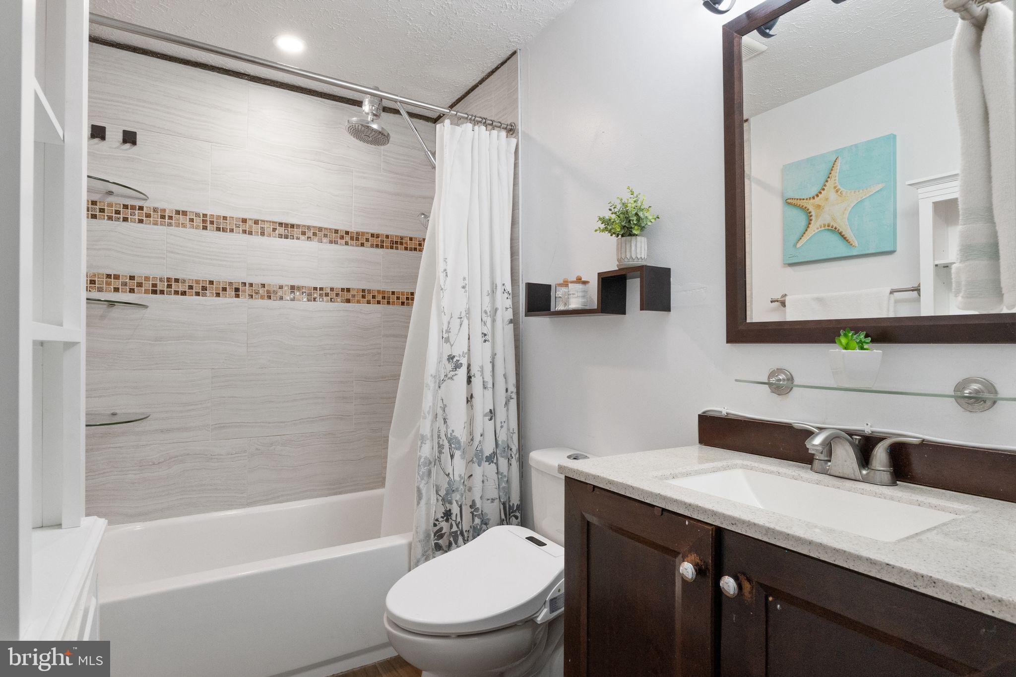 POHICK VILLAGE - Residential