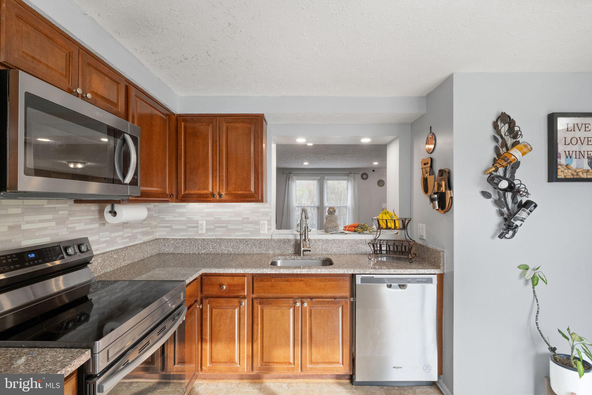 POHICK VILLAGE - Residential