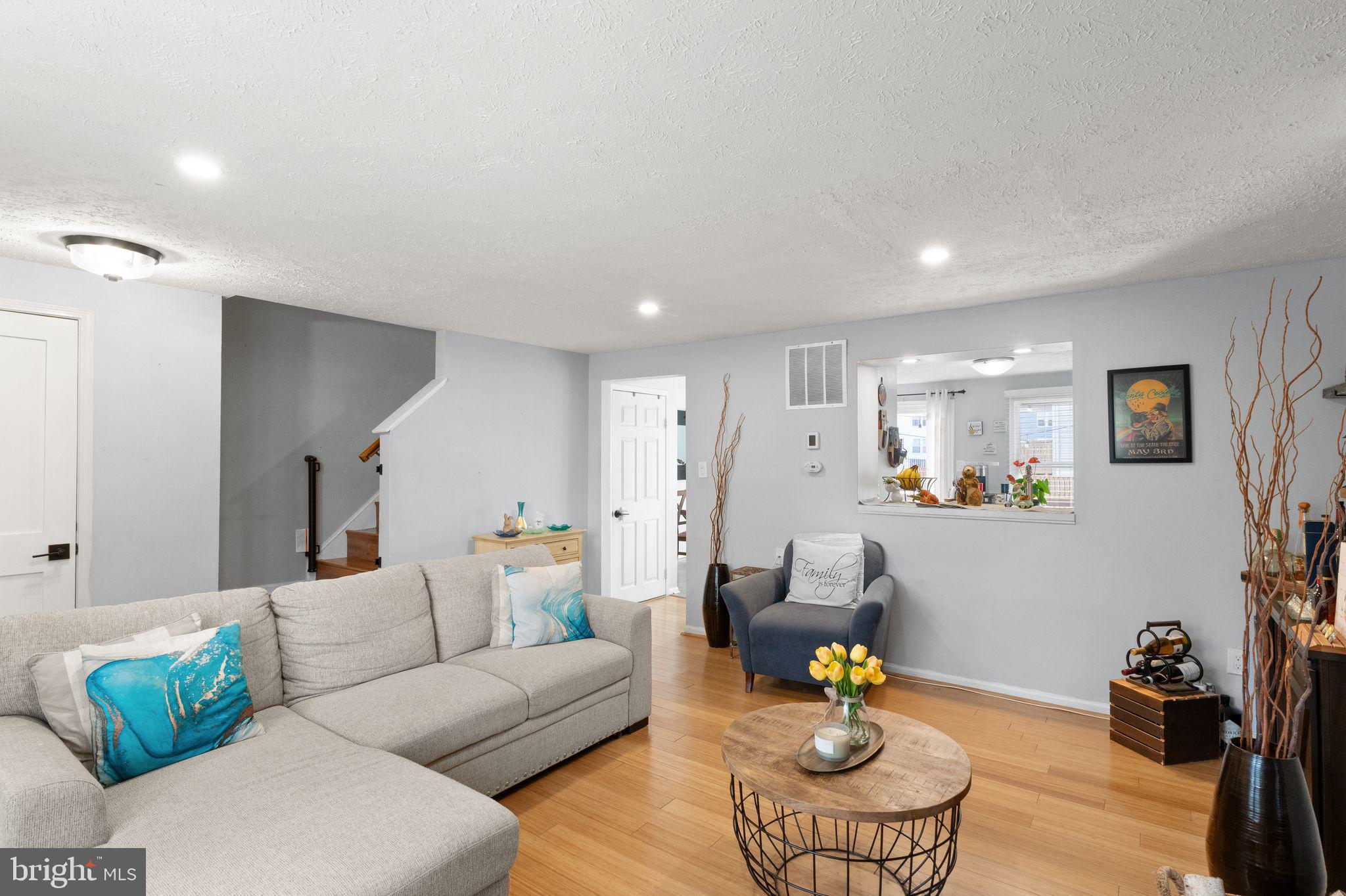 POHICK VILLAGE - Residential