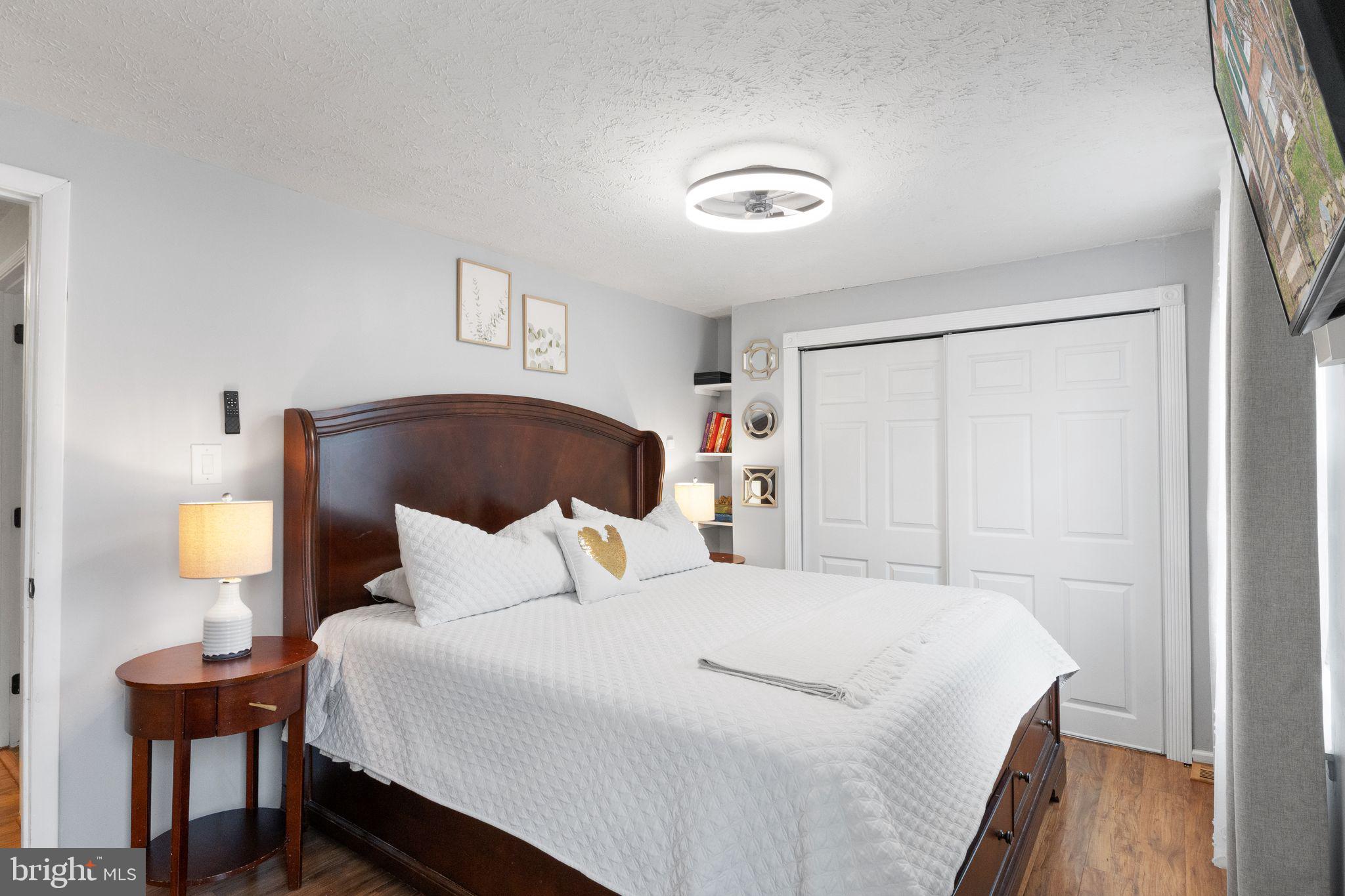 POHICK VILLAGE - Residential