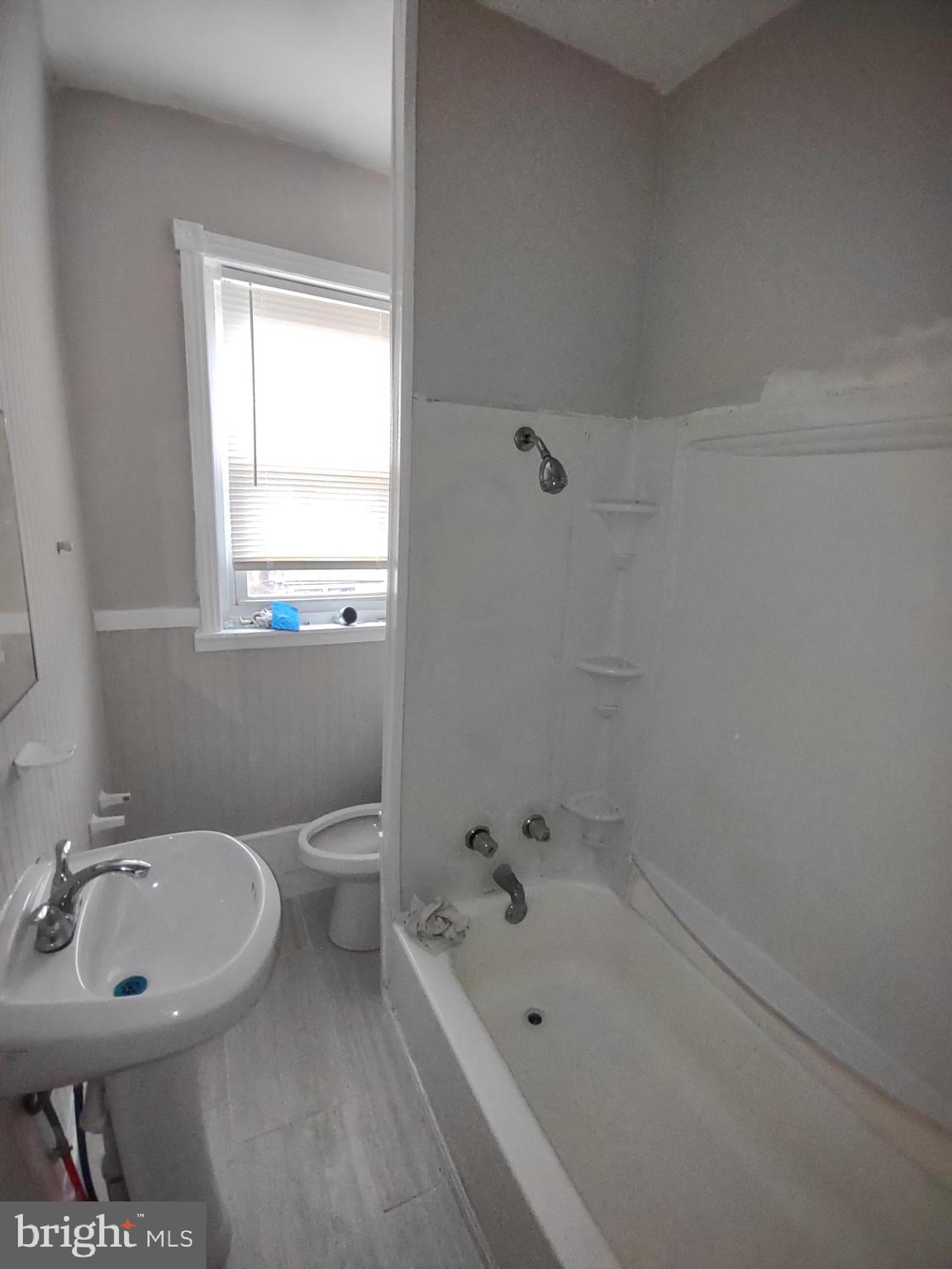 CARROLL PARK - Residential Income