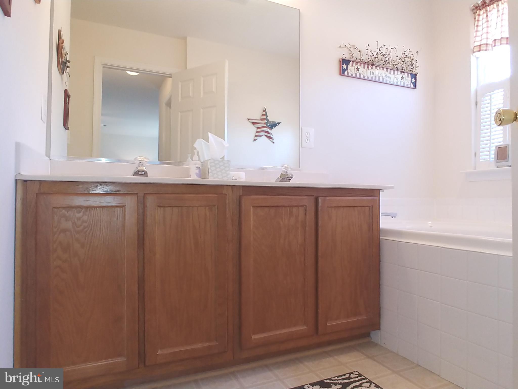 ASPEN WOODS - Residential